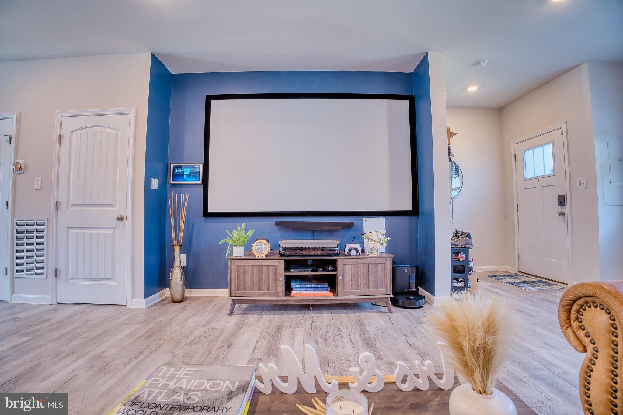 TIDBURY CROSSING - Residential