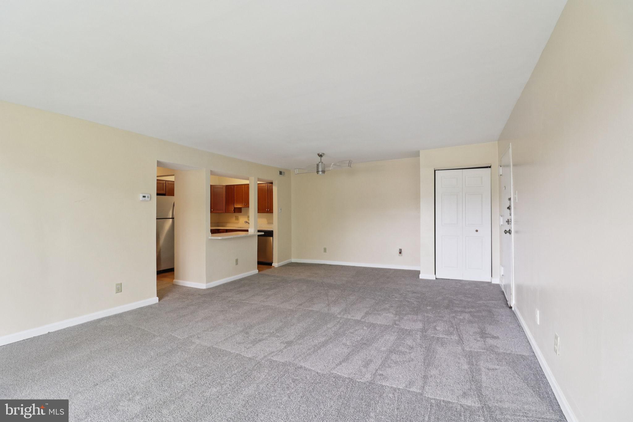 TREETOP CONDO - Residential