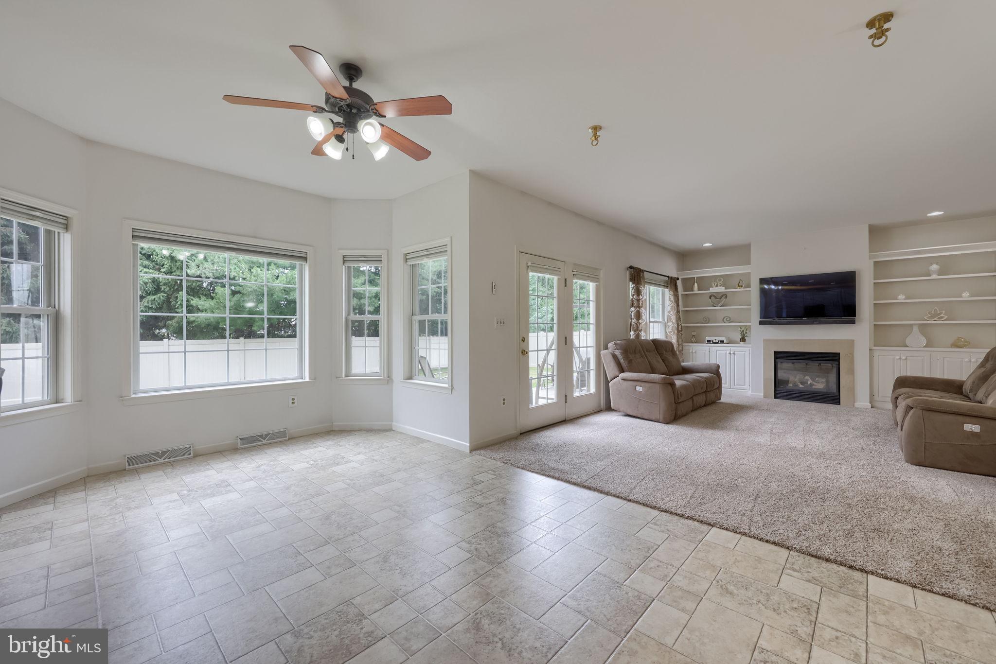 LANDIS CROSSING - Residential