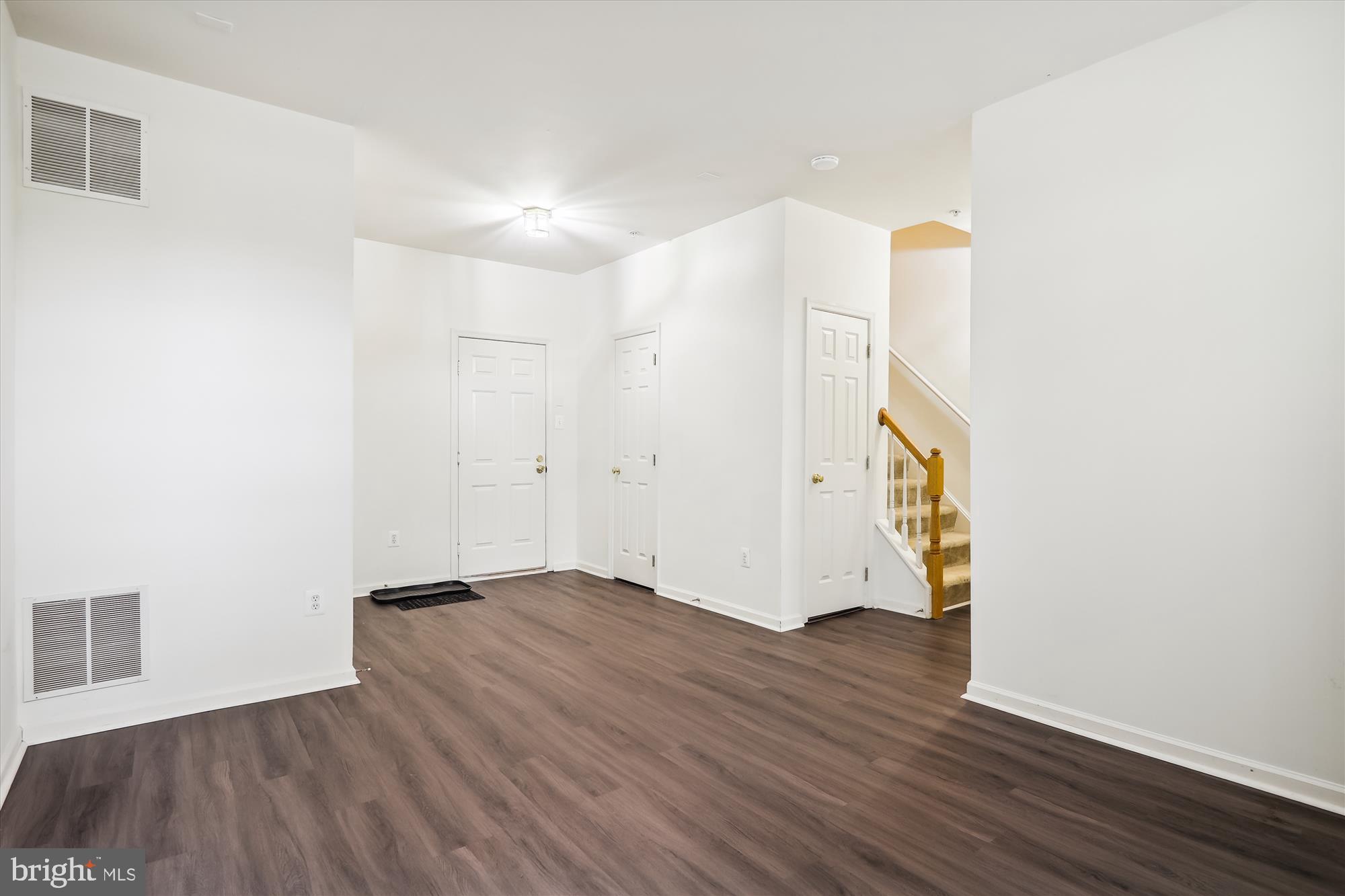 KING FARM - Residential Lease