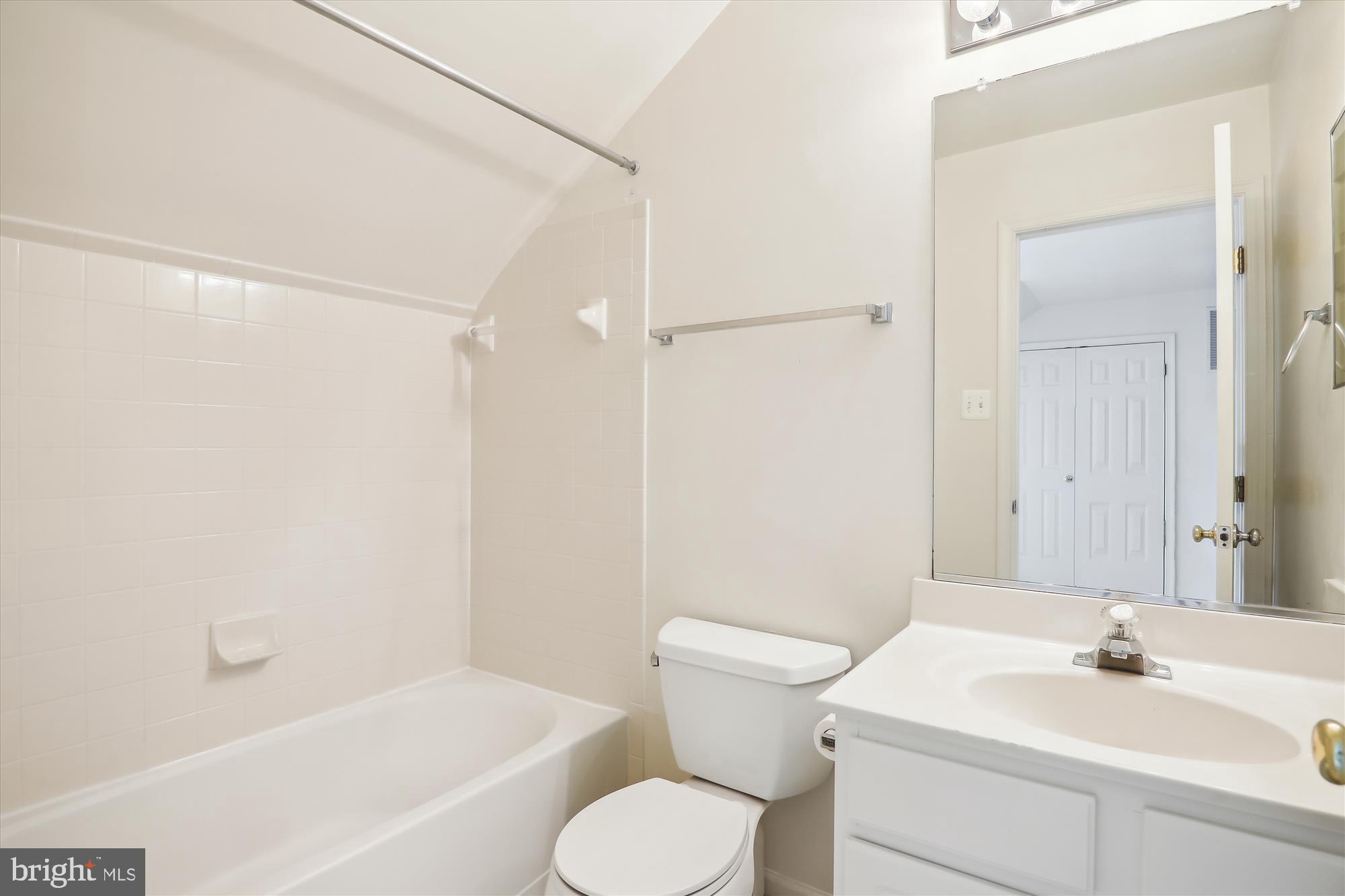 KING FARM - Residential Lease