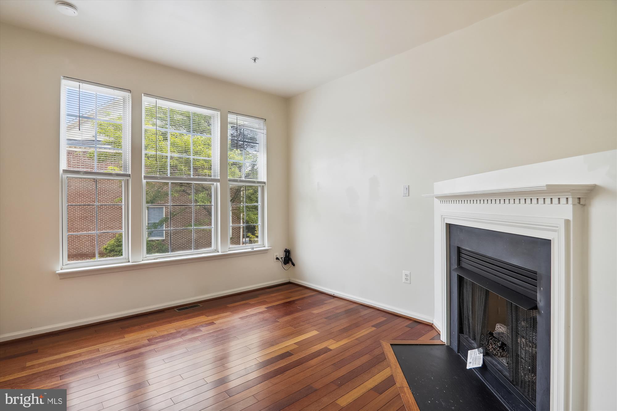 KING FARM - Residential Lease