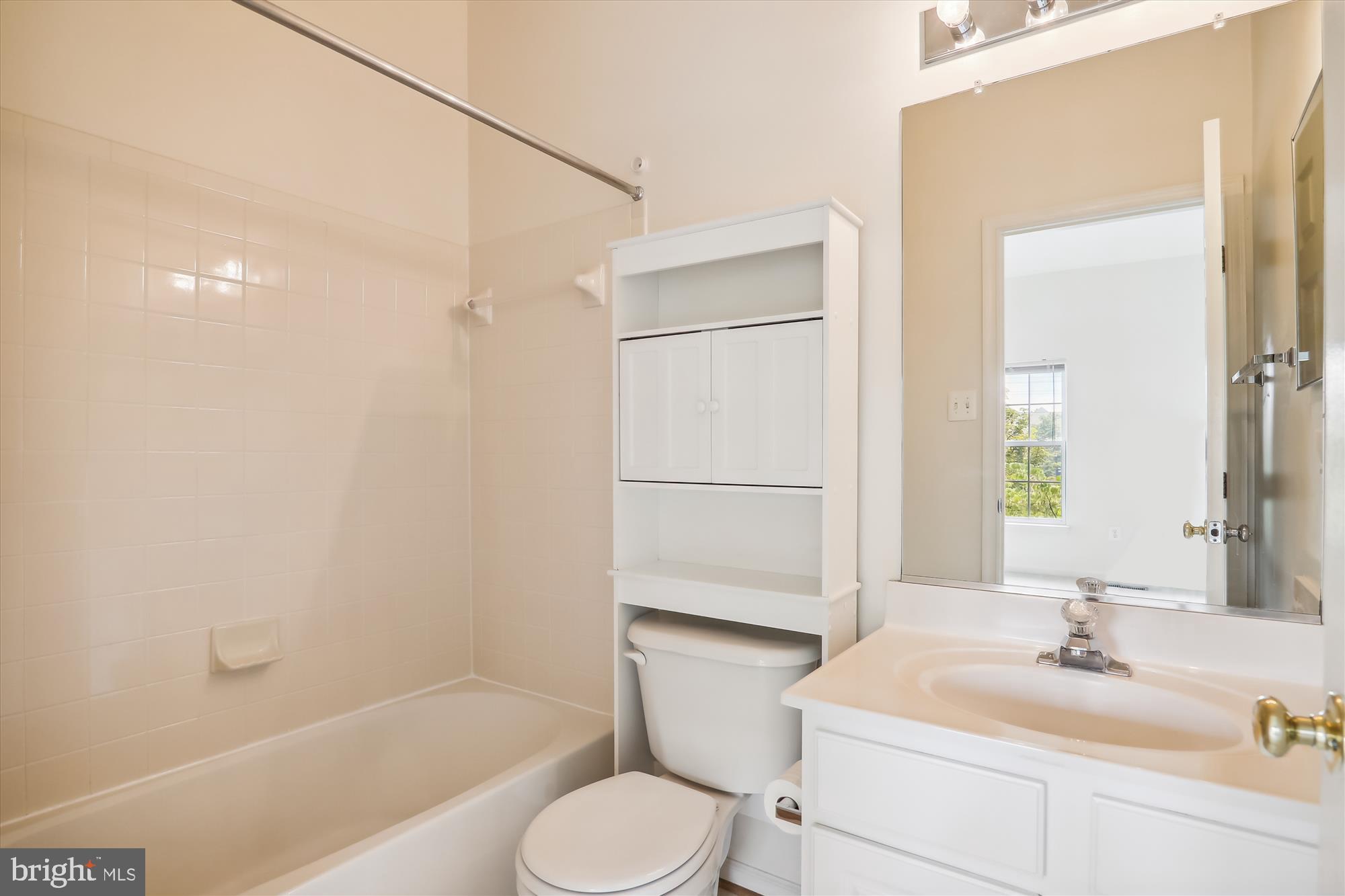 KING FARM - Residential Lease