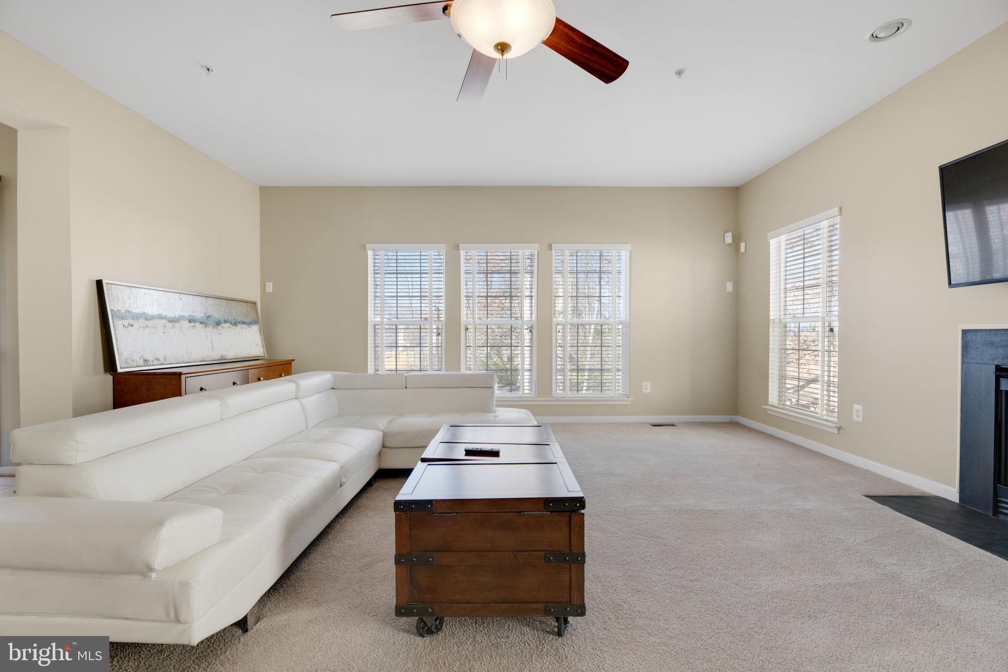 TANTALLON SQUARE - Residential