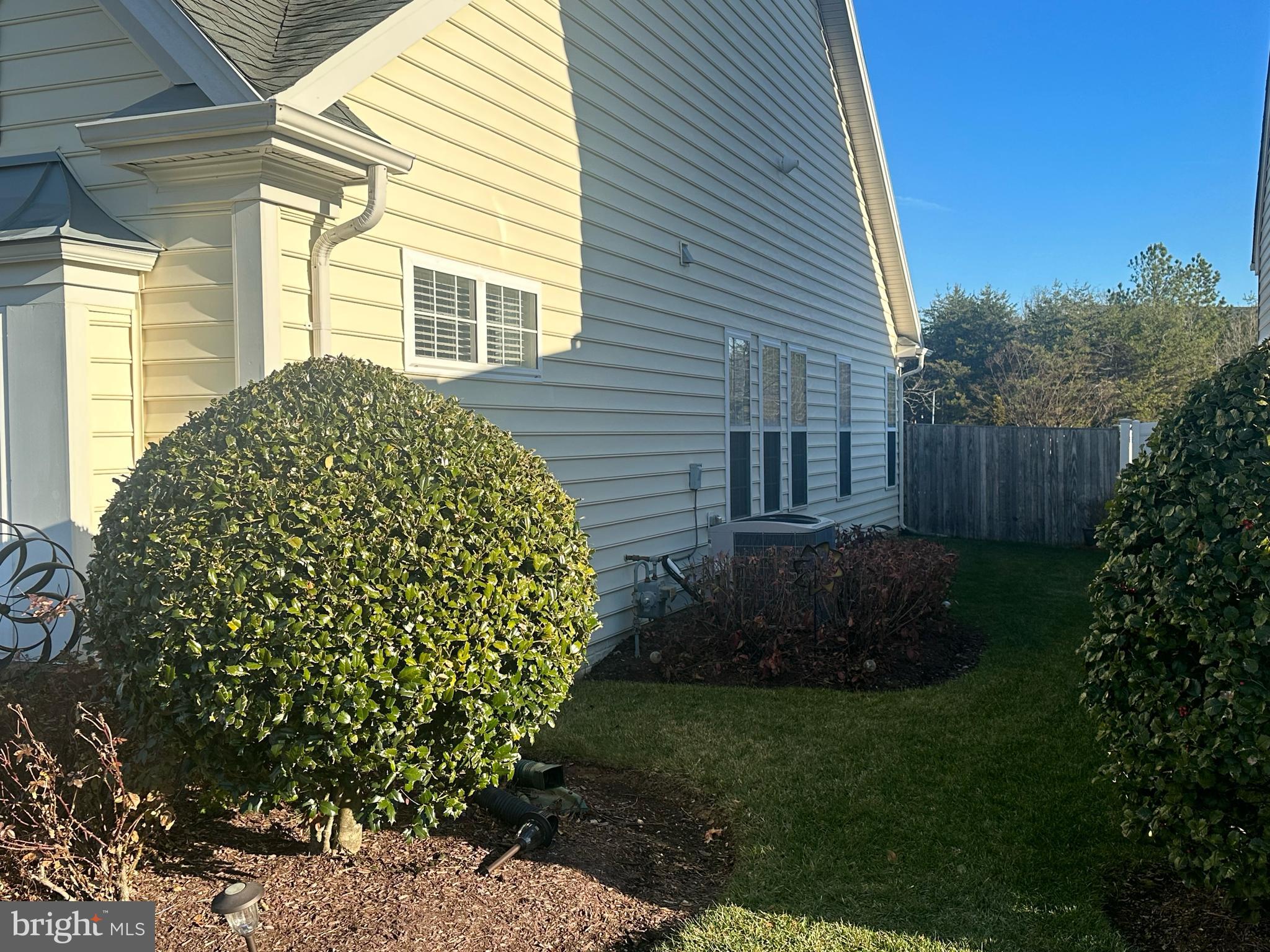CENTRAL PARKE COLONIAL CHARLES - Residential