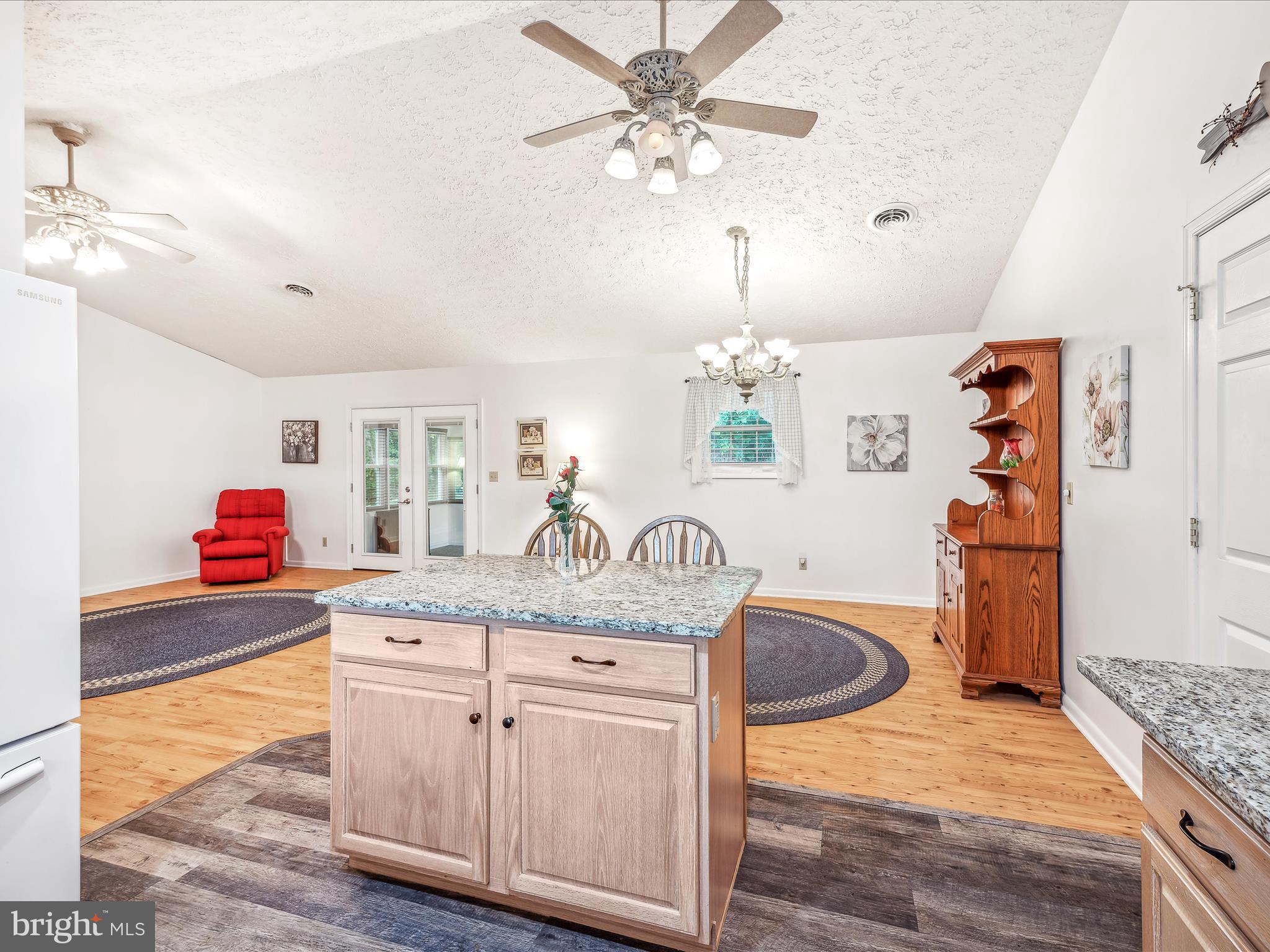 SOUTHRIDGE - Residential