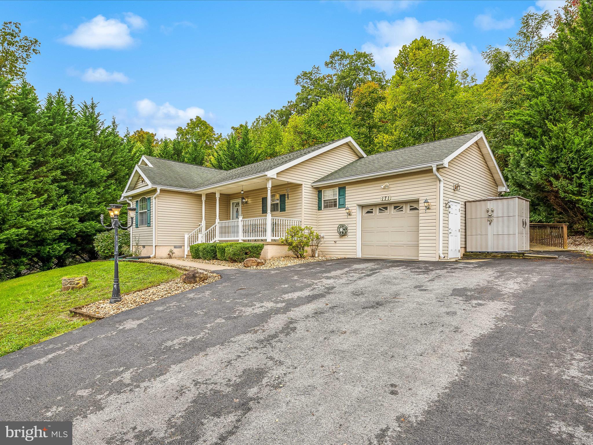 SOUTHRIDGE - Residential