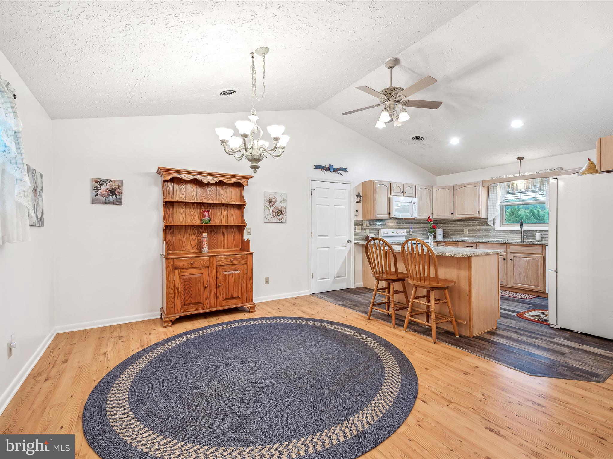 SOUTHRIDGE - Residential