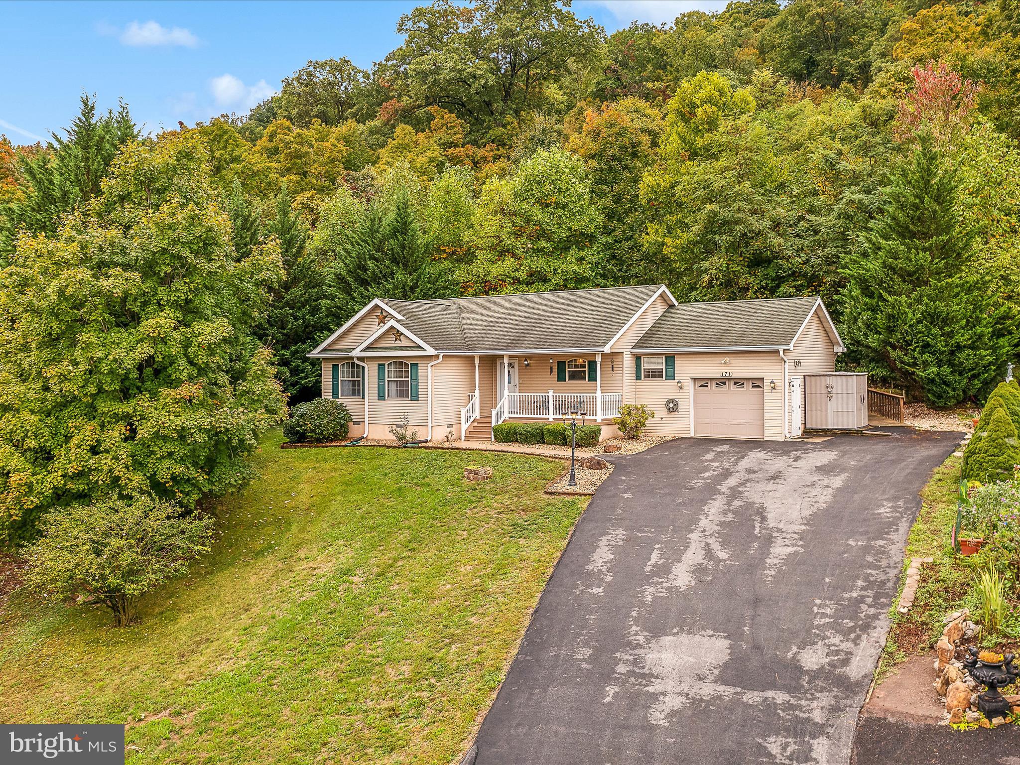 SOUTHRIDGE - Residential