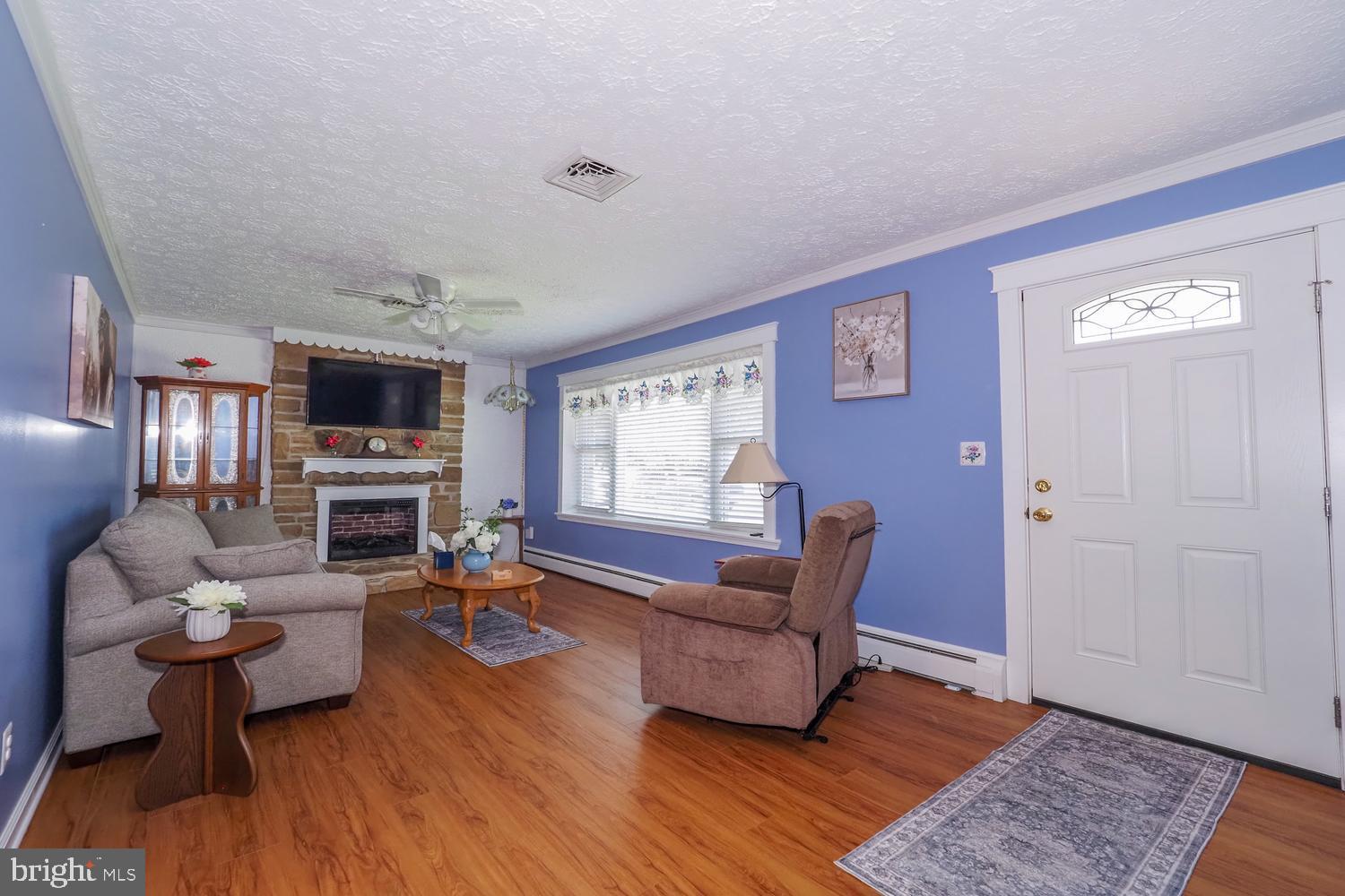 CLEARVIEW - Commercial Sale