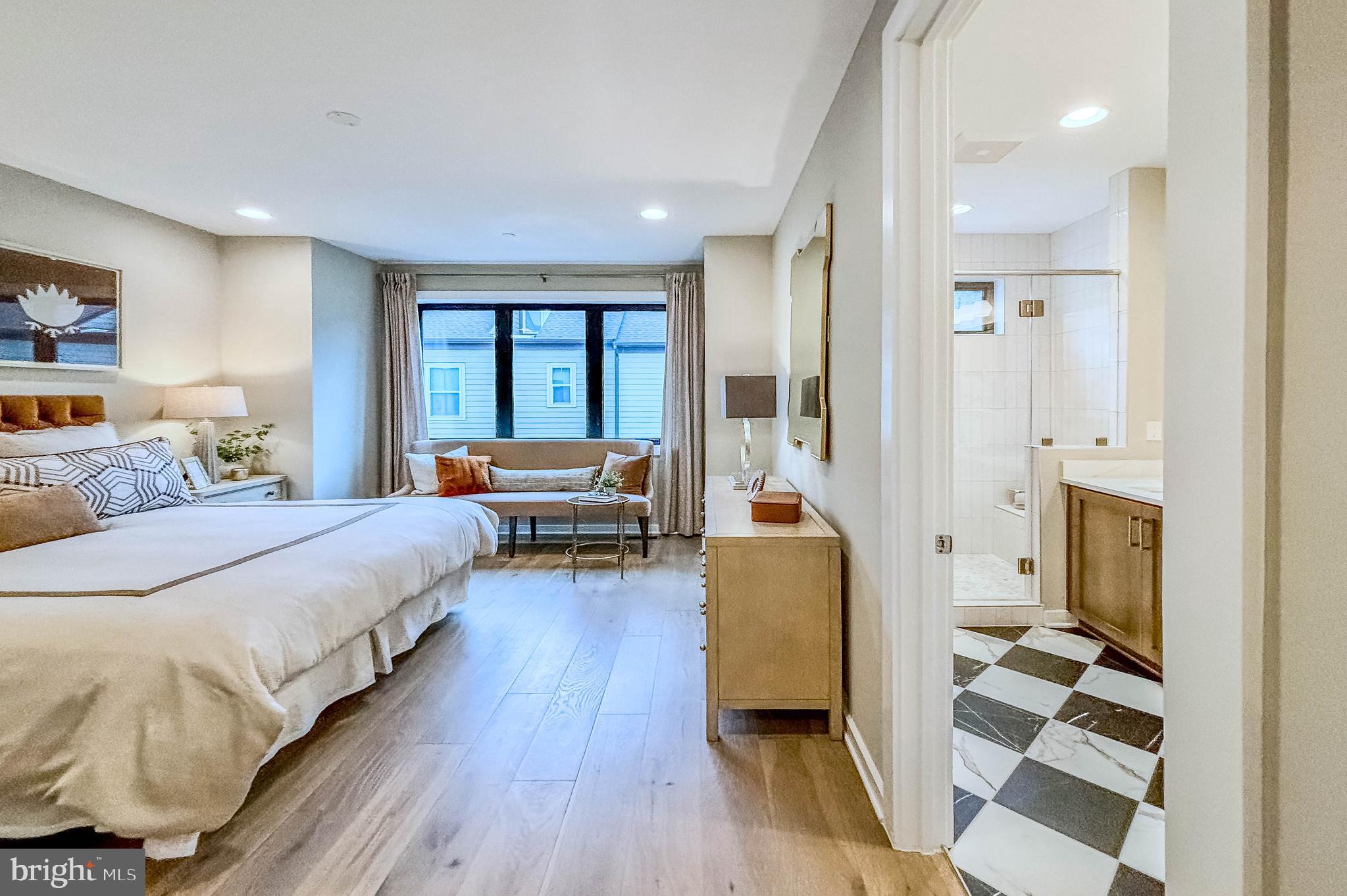 ROCKVILLE - Residential