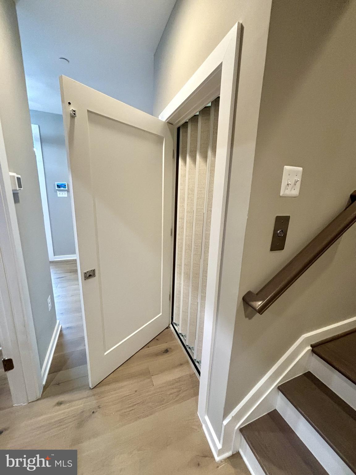ROCKVILLE - Residential