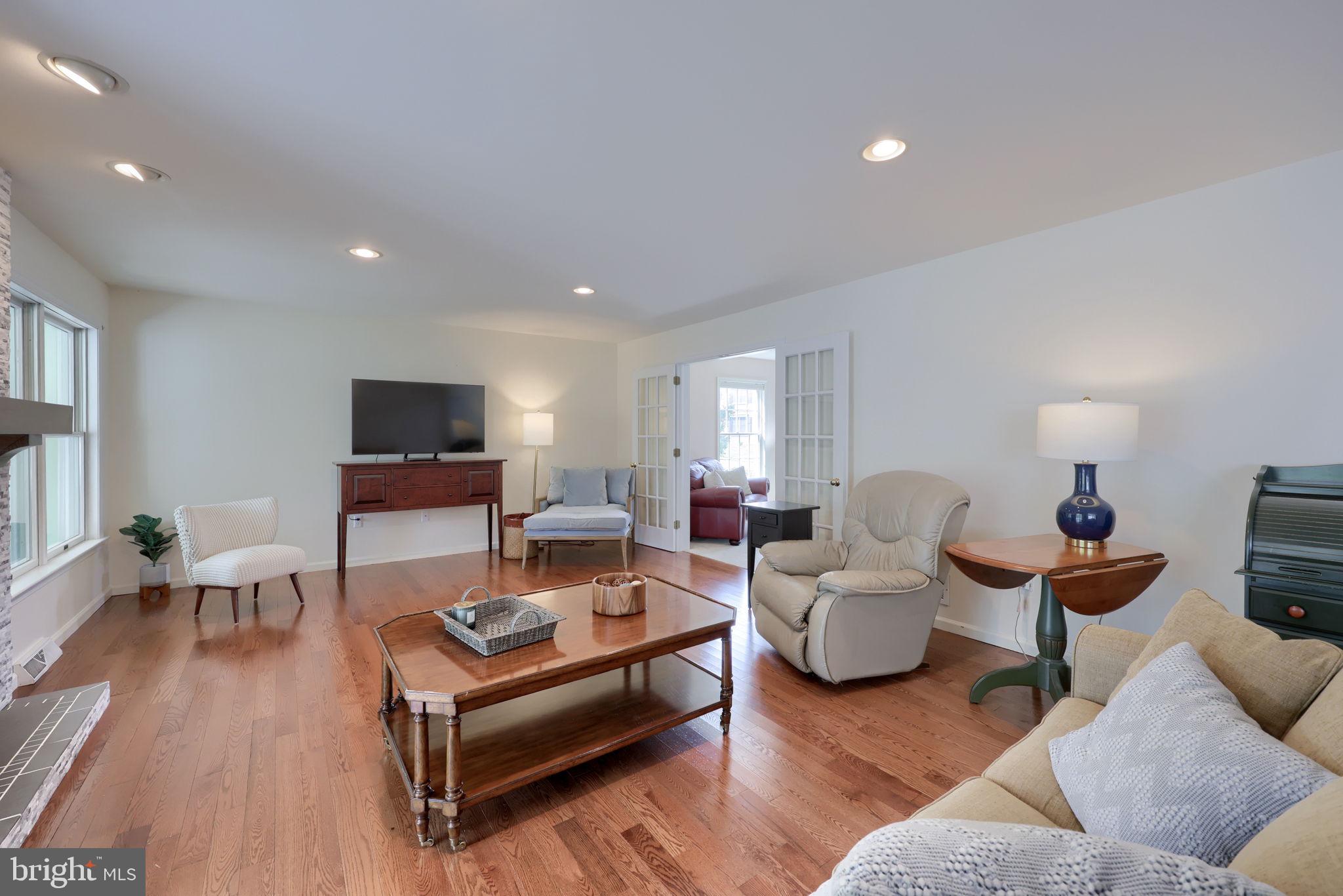 SYCAMORE ACRES - Residential