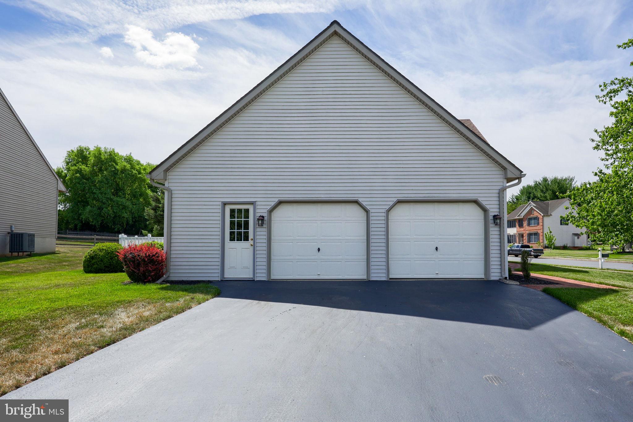 SYCAMORE ACRES - Residential