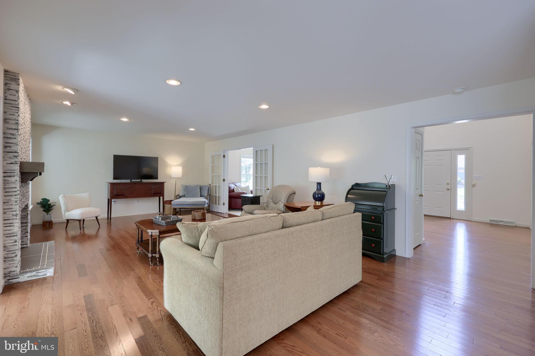SYCAMORE ACRES - Residential