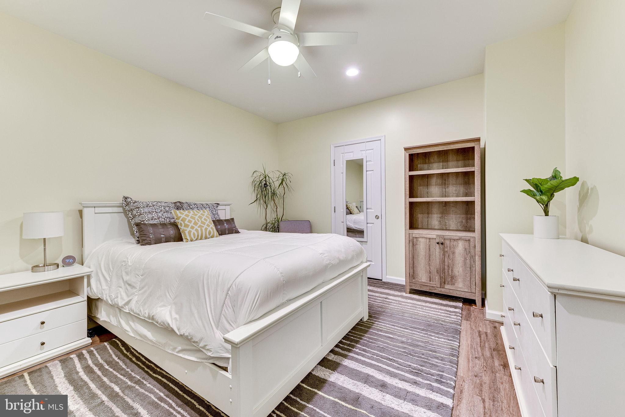 BELMONT COUNTRY CLUB - Residential