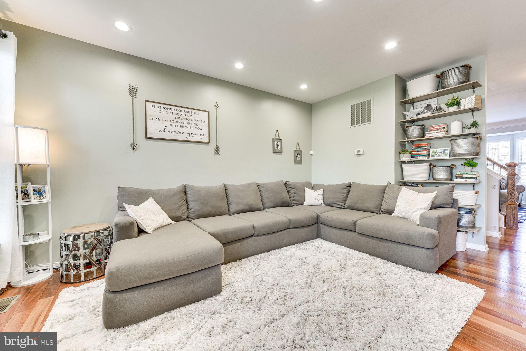 BELMONT COUNTRY CLUB - Residential