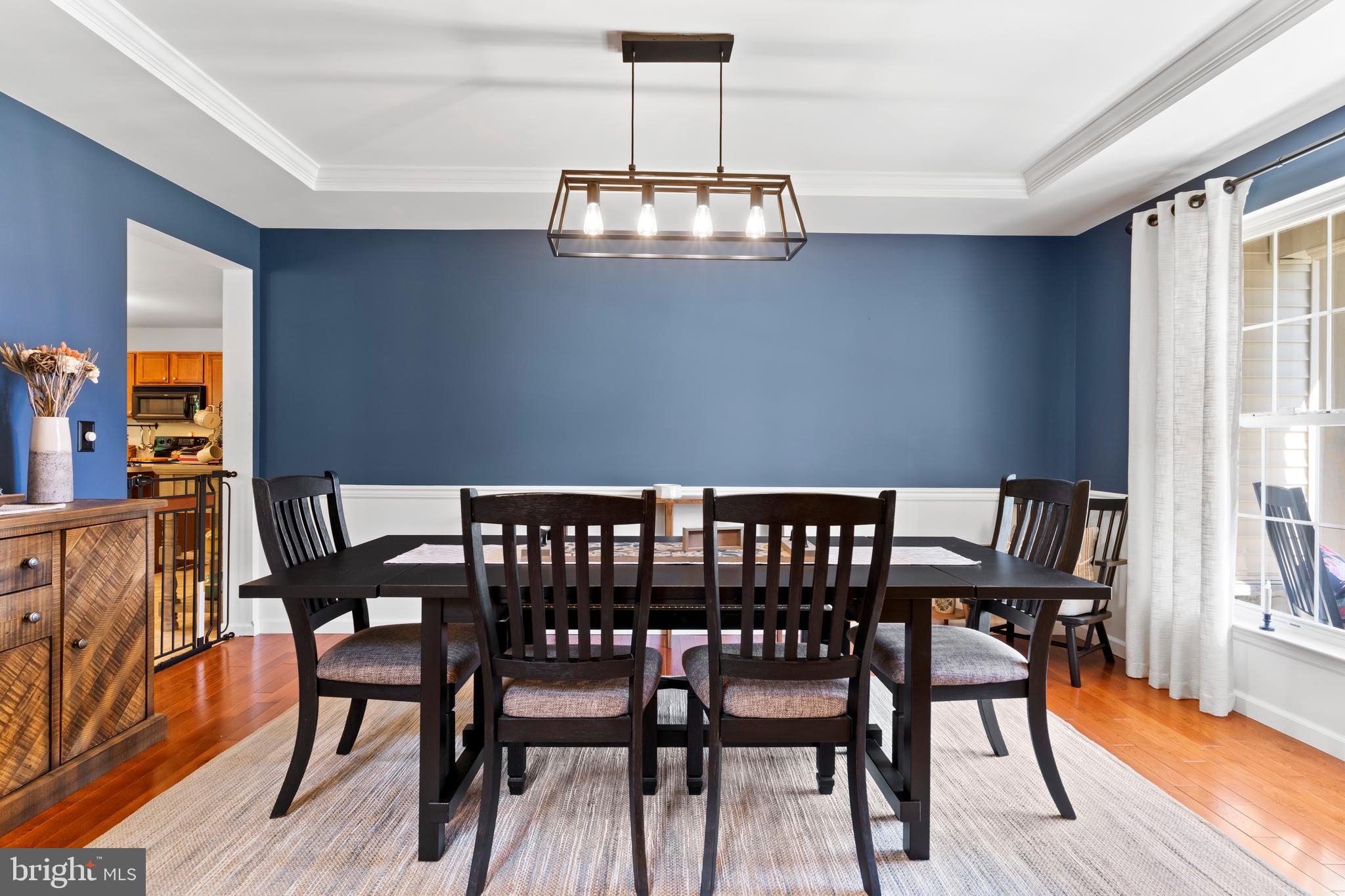 WESTWOOD HILLS - Residential