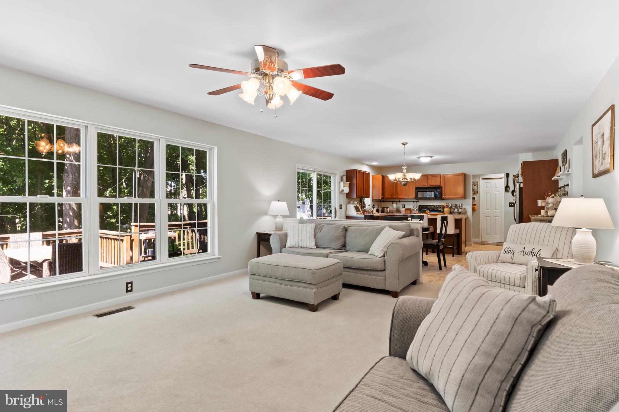 WESTWOOD HILLS - Residential