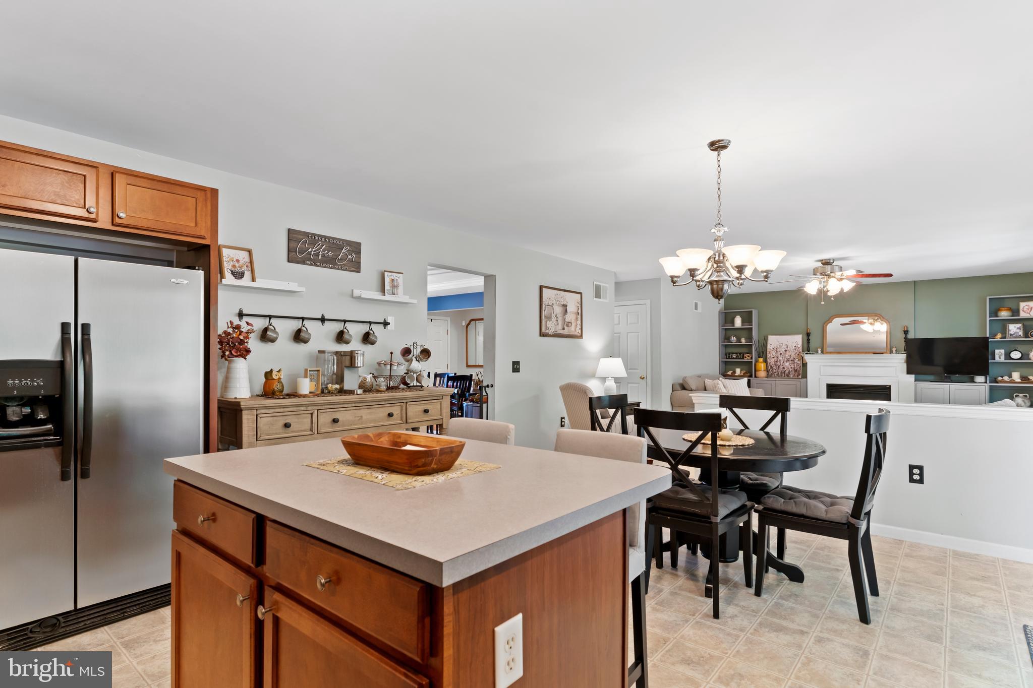 WESTWOOD HILLS - Residential