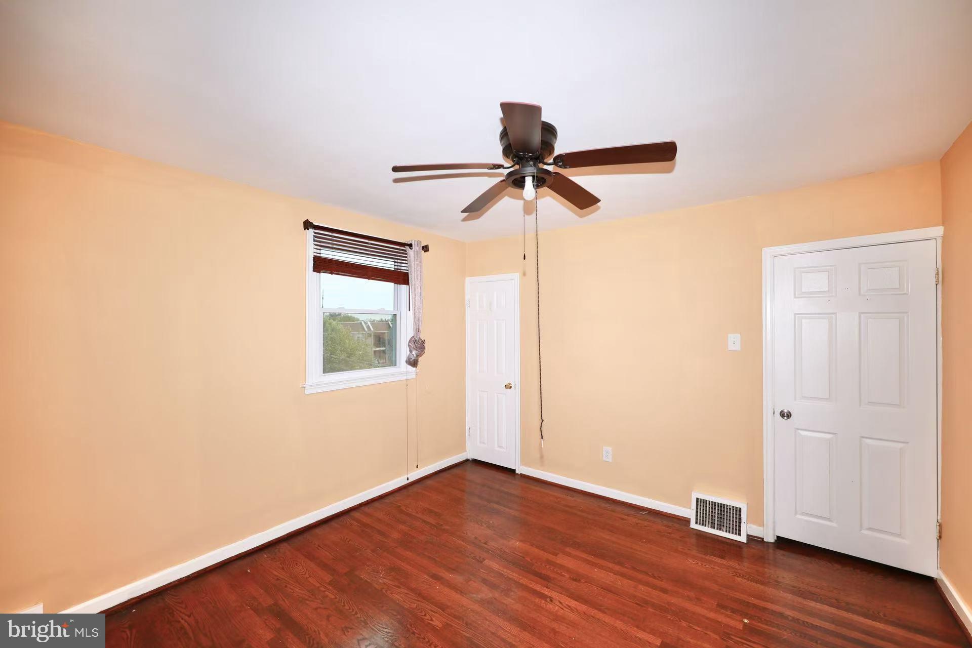 HOLMESBURG - Residential