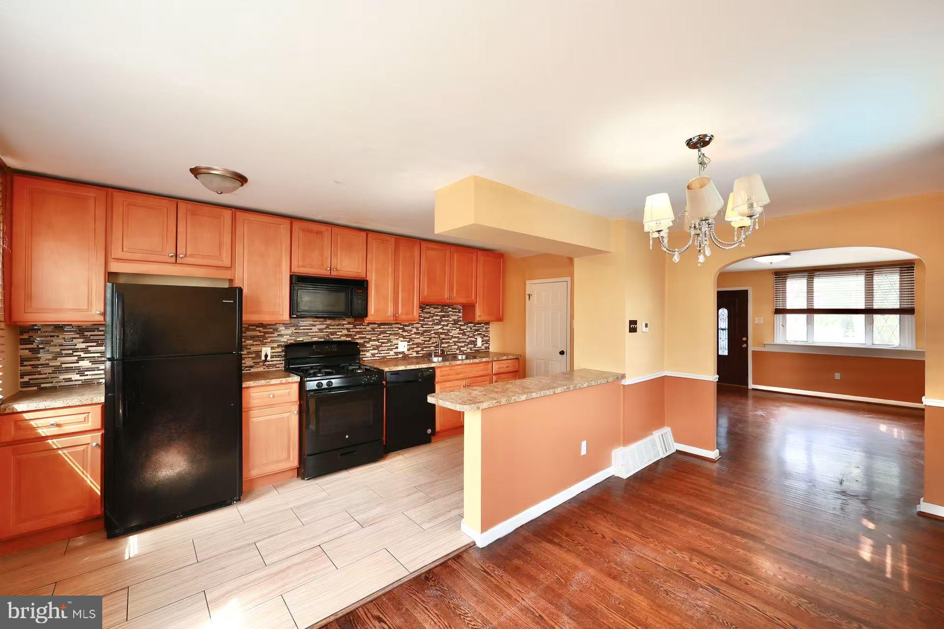 HOLMESBURG - Residential