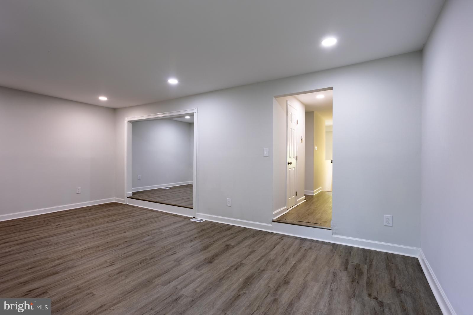 VILLAGE OF OWEN BROWN - Residential