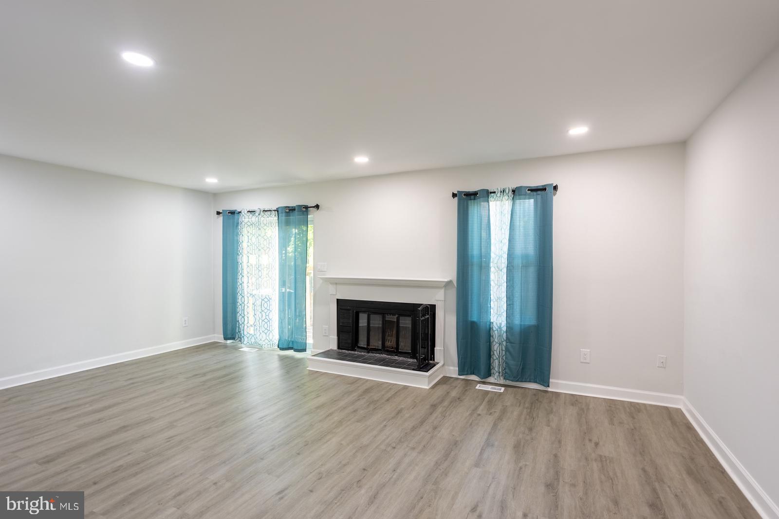 VILLAGE OF OWEN BROWN - Residential