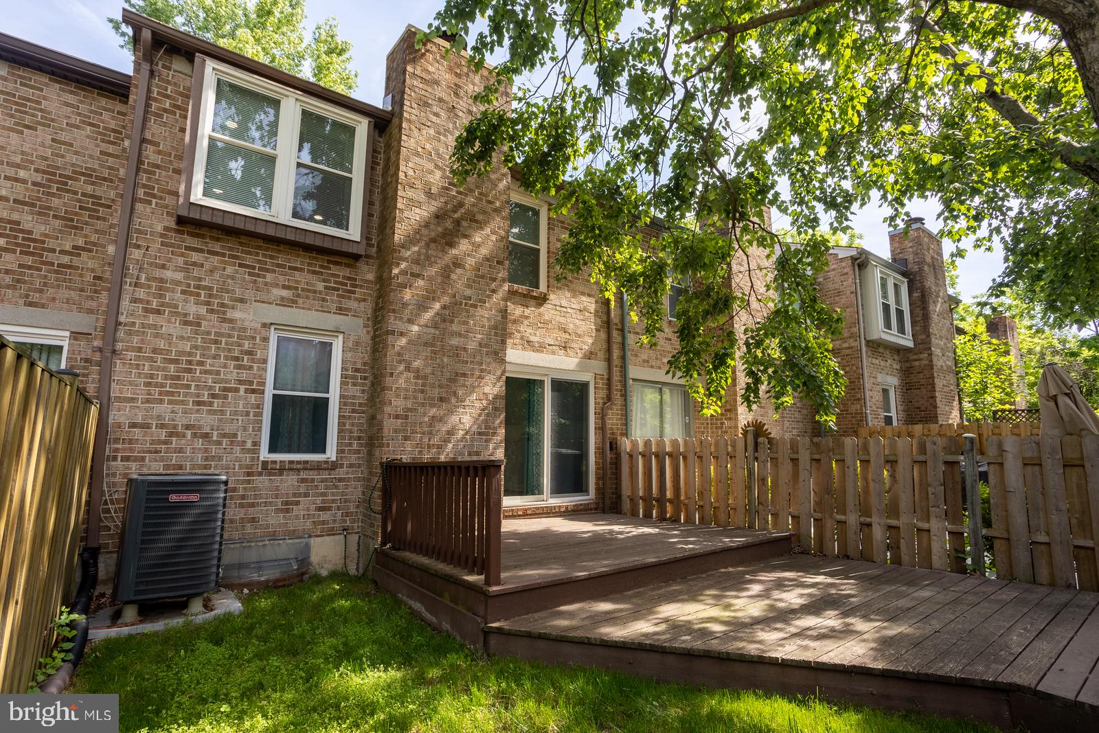 VILLAGE OF OWEN BROWN - Residential