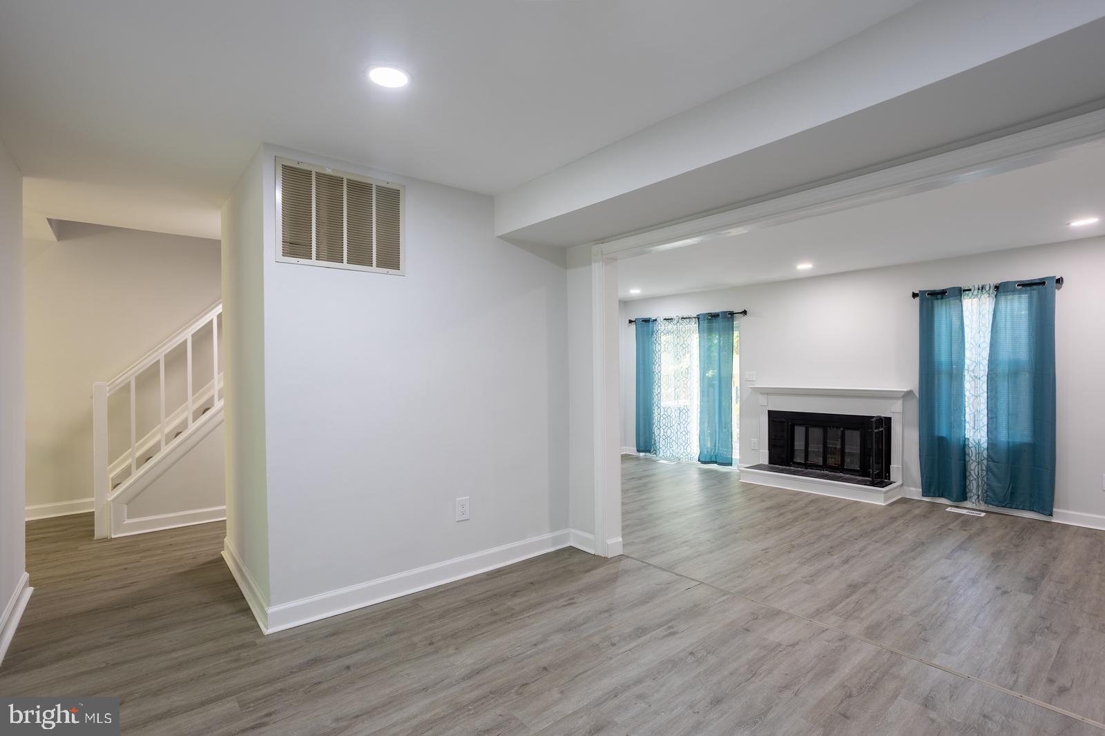 VILLAGE OF OWEN BROWN - Residential