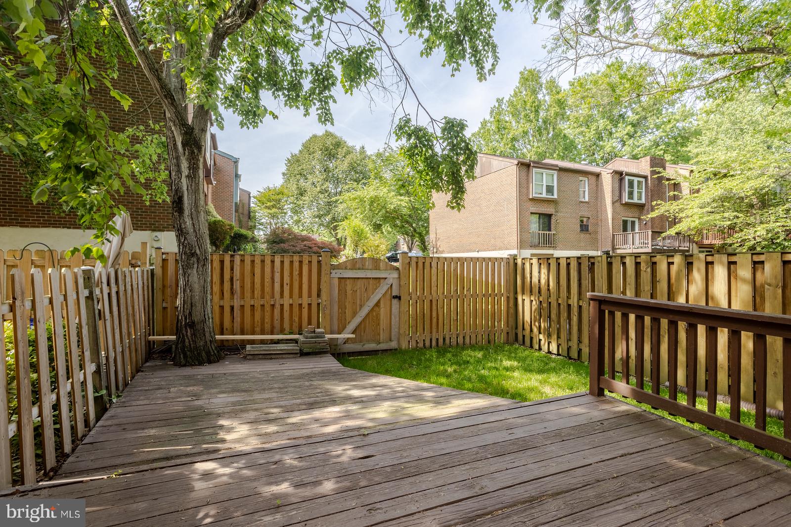 VILLAGE OF OWEN BROWN - Residential