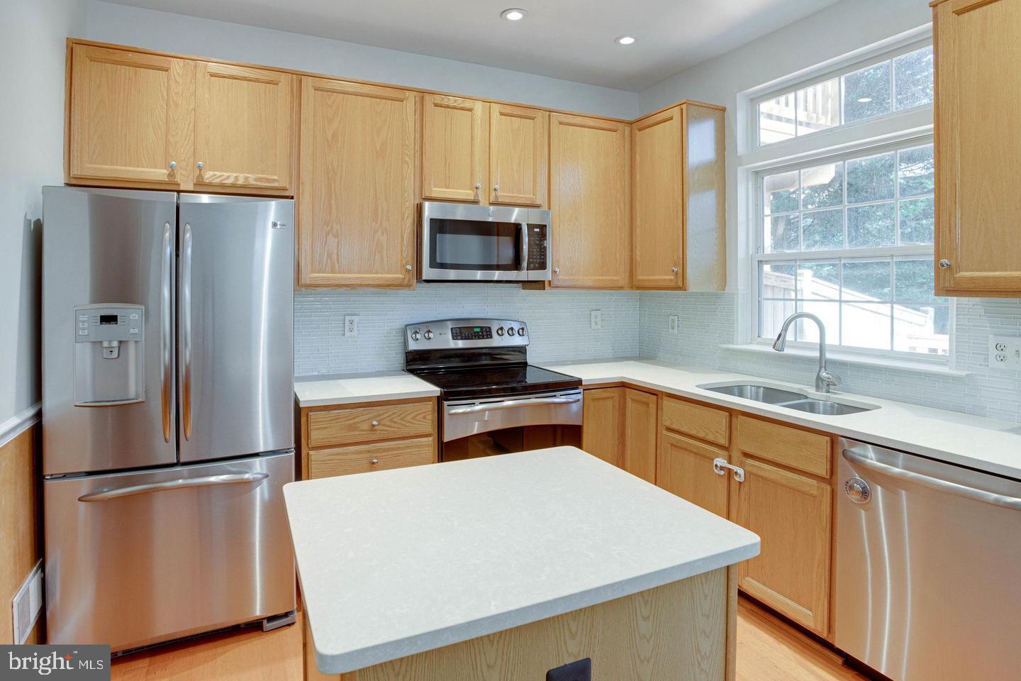 CEDAR LAKES - Residential Lease