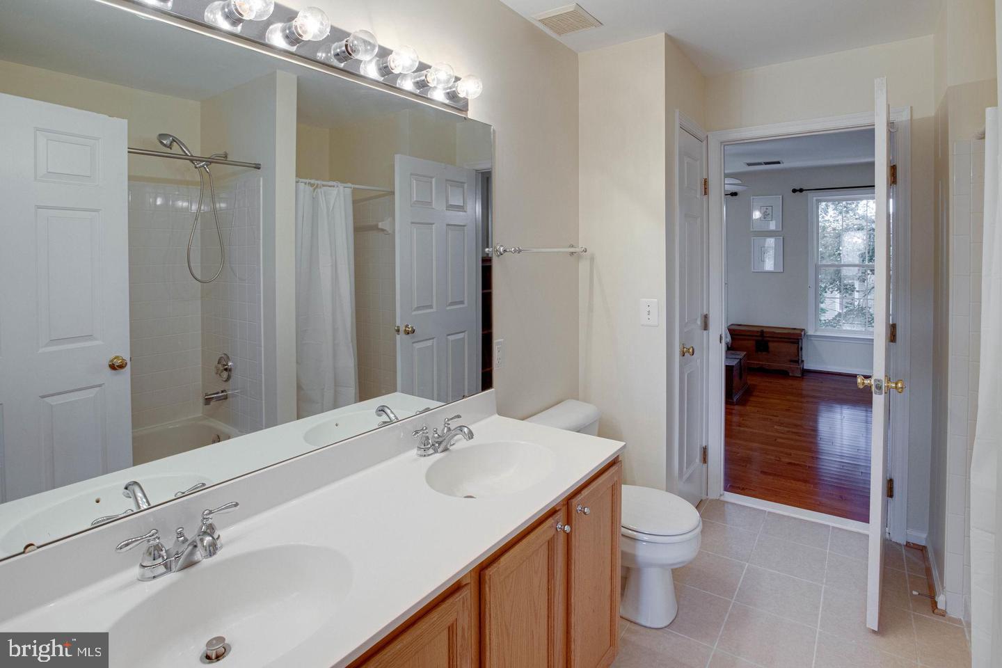 CEDAR LAKES - Residential Lease