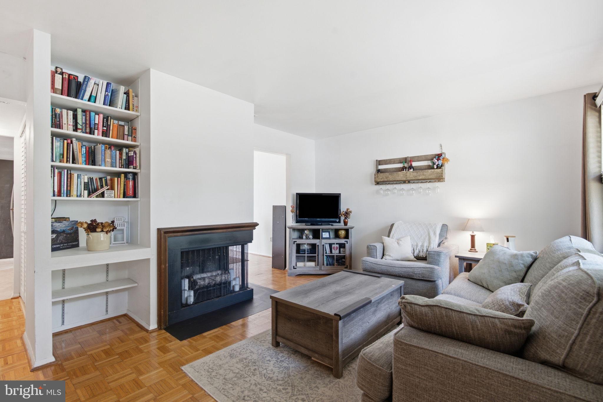 VILLAGE OF HARPERS CHOICE - Residential