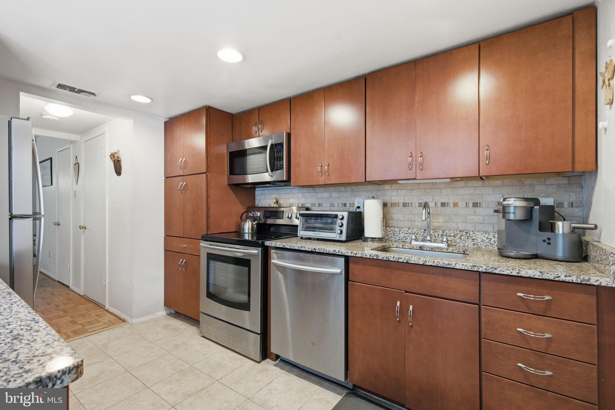 VILLAGE OF HARPERS CHOICE - Residential