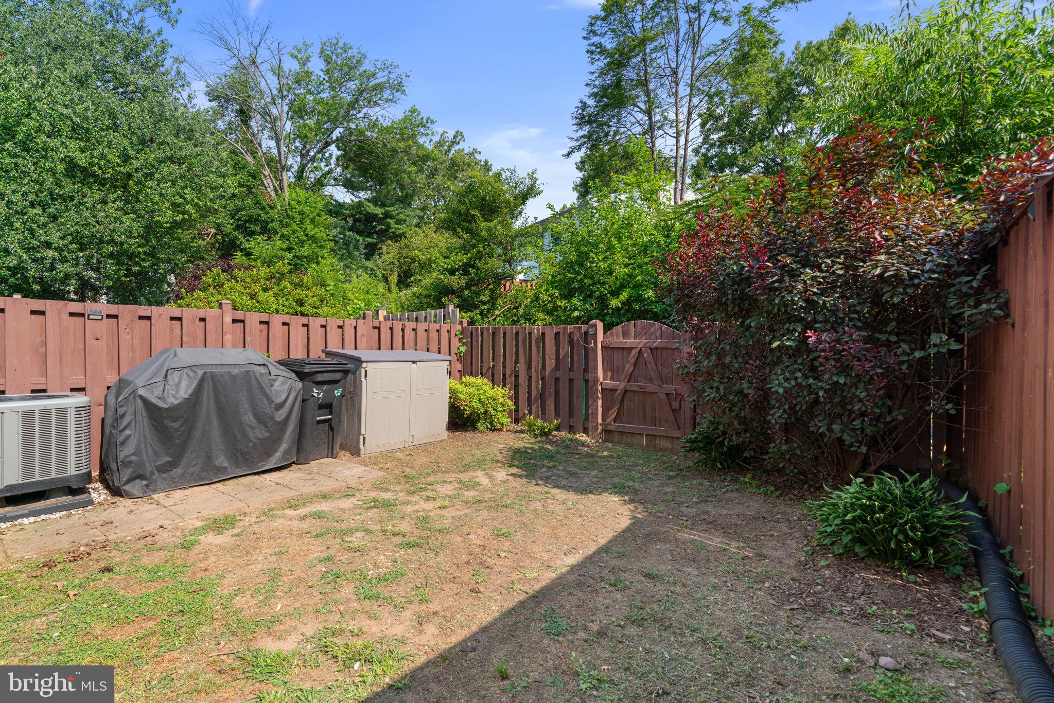 VILLAGE OF HARPERS CHOICE - Residential