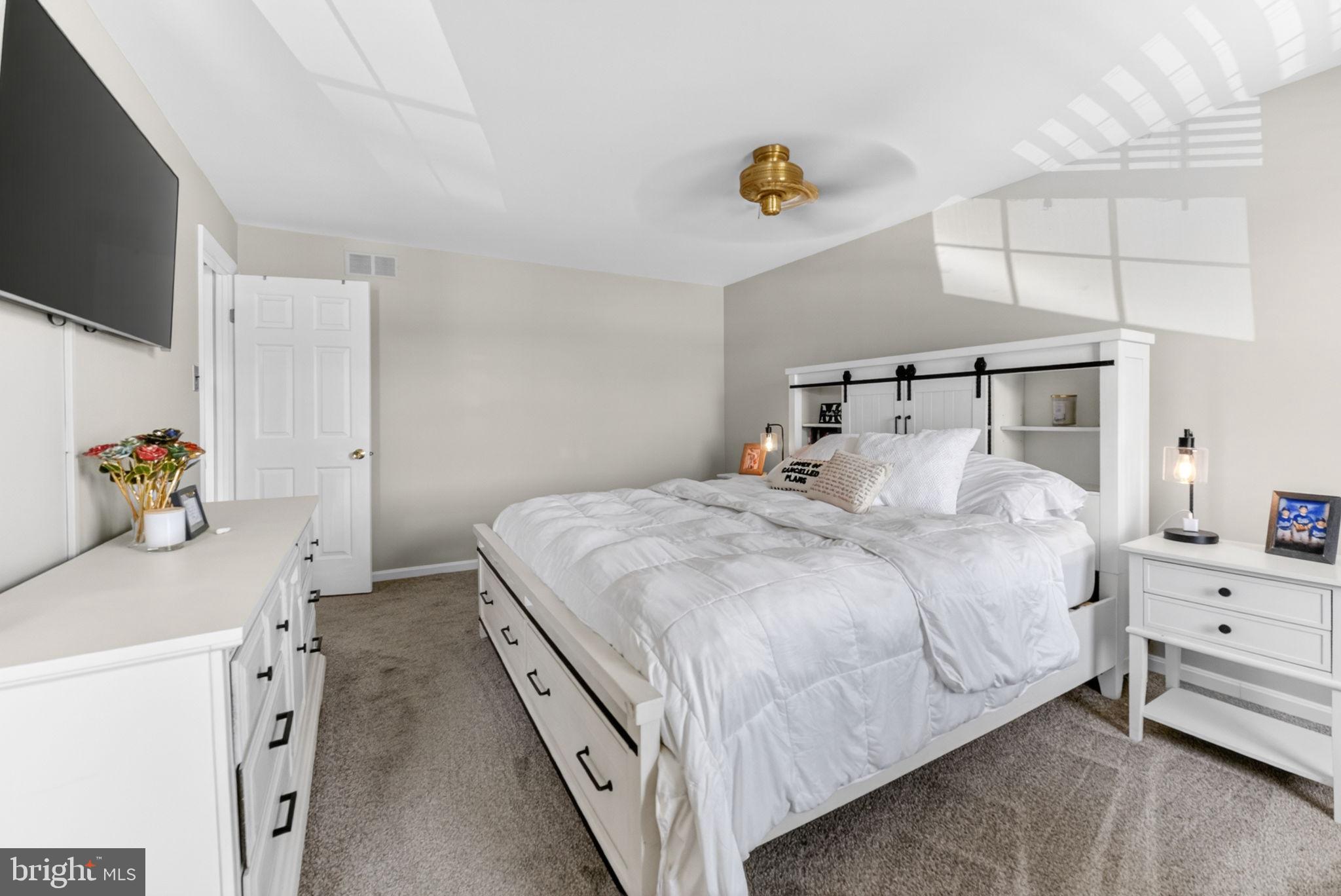 SPRINGDALE - Residential