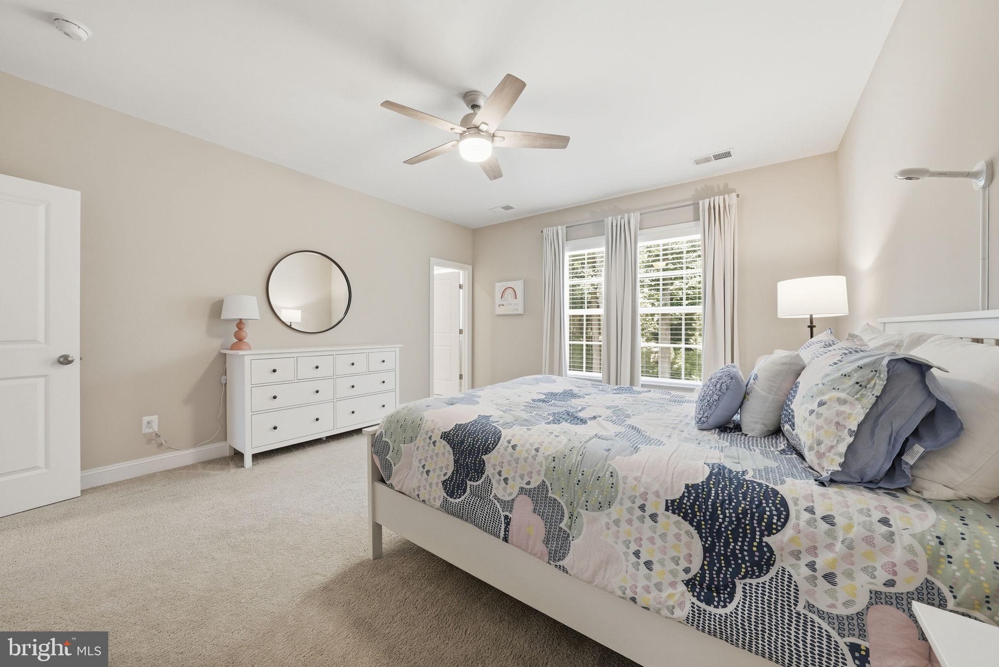 FAIRFAX ACRES - Residential