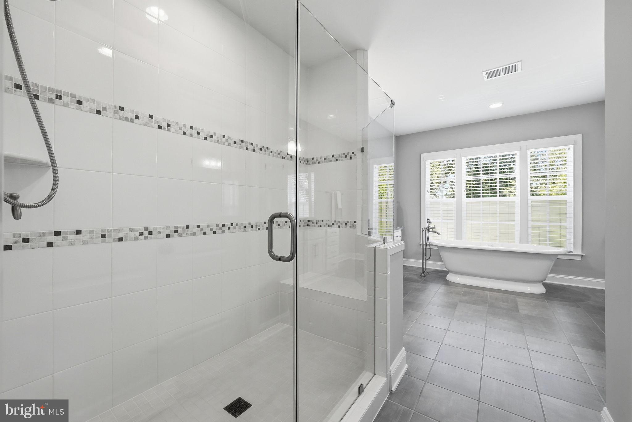 FAIRFAX ACRES - Residential