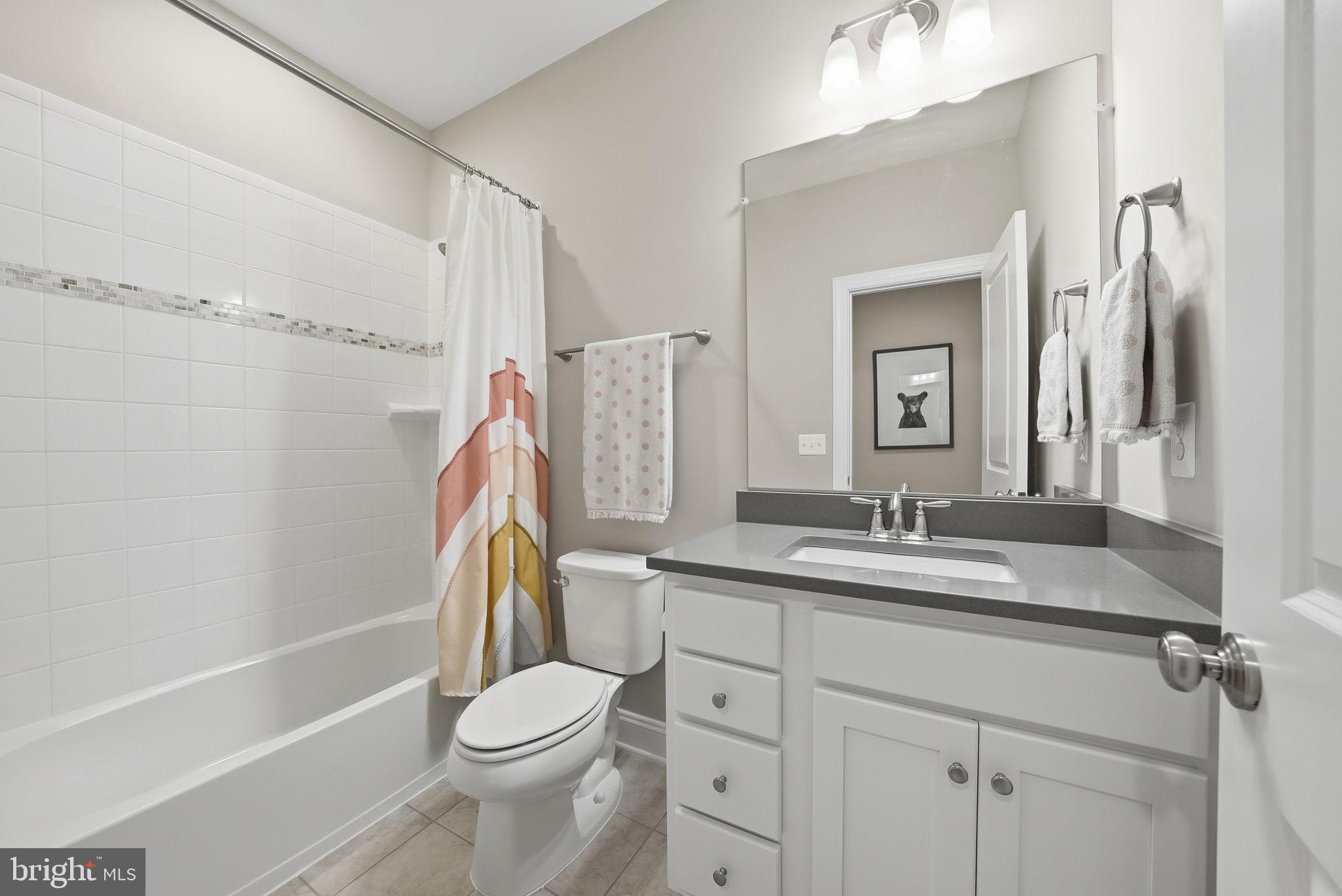 FAIRFAX ACRES - Residential