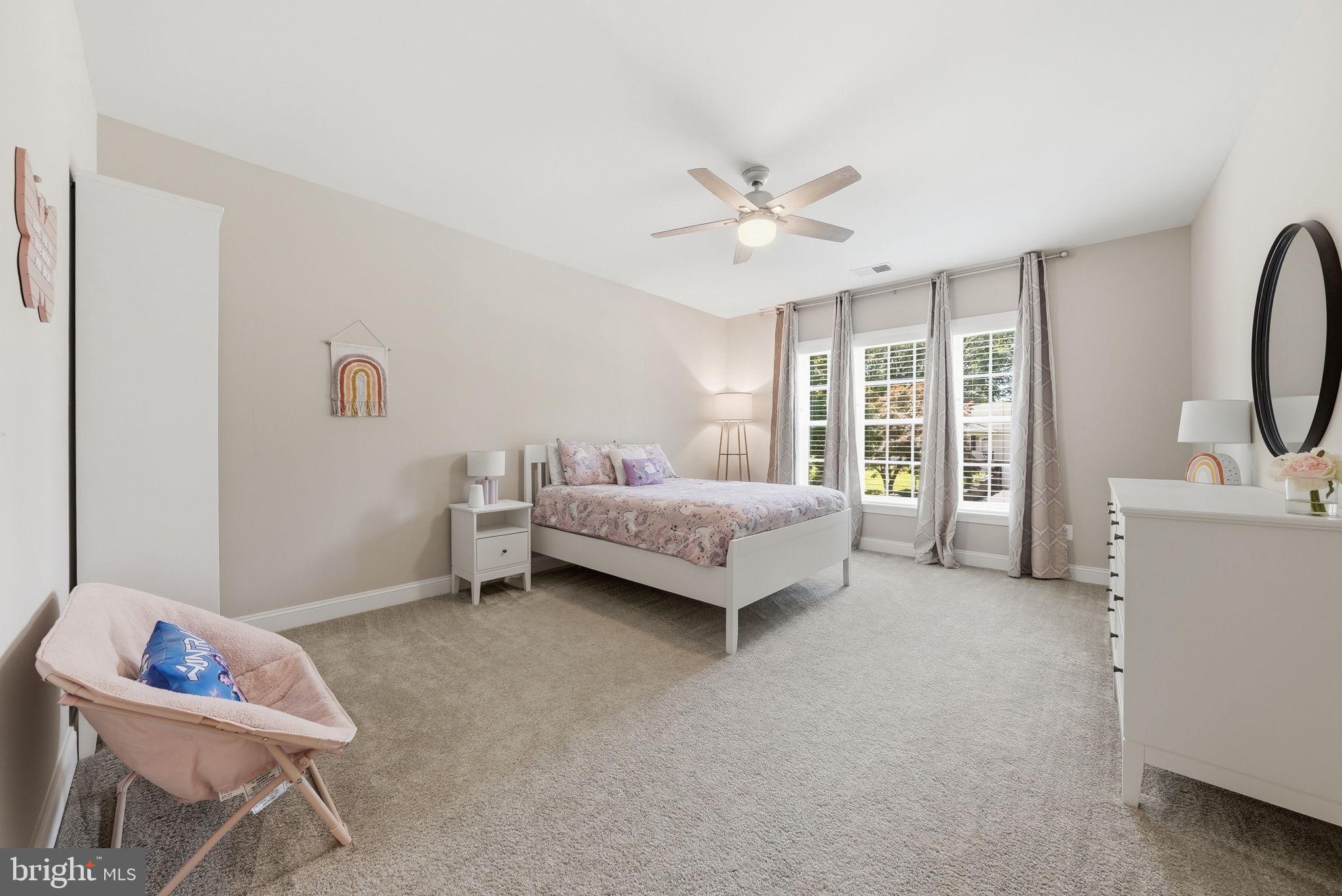 FAIRFAX ACRES - Residential