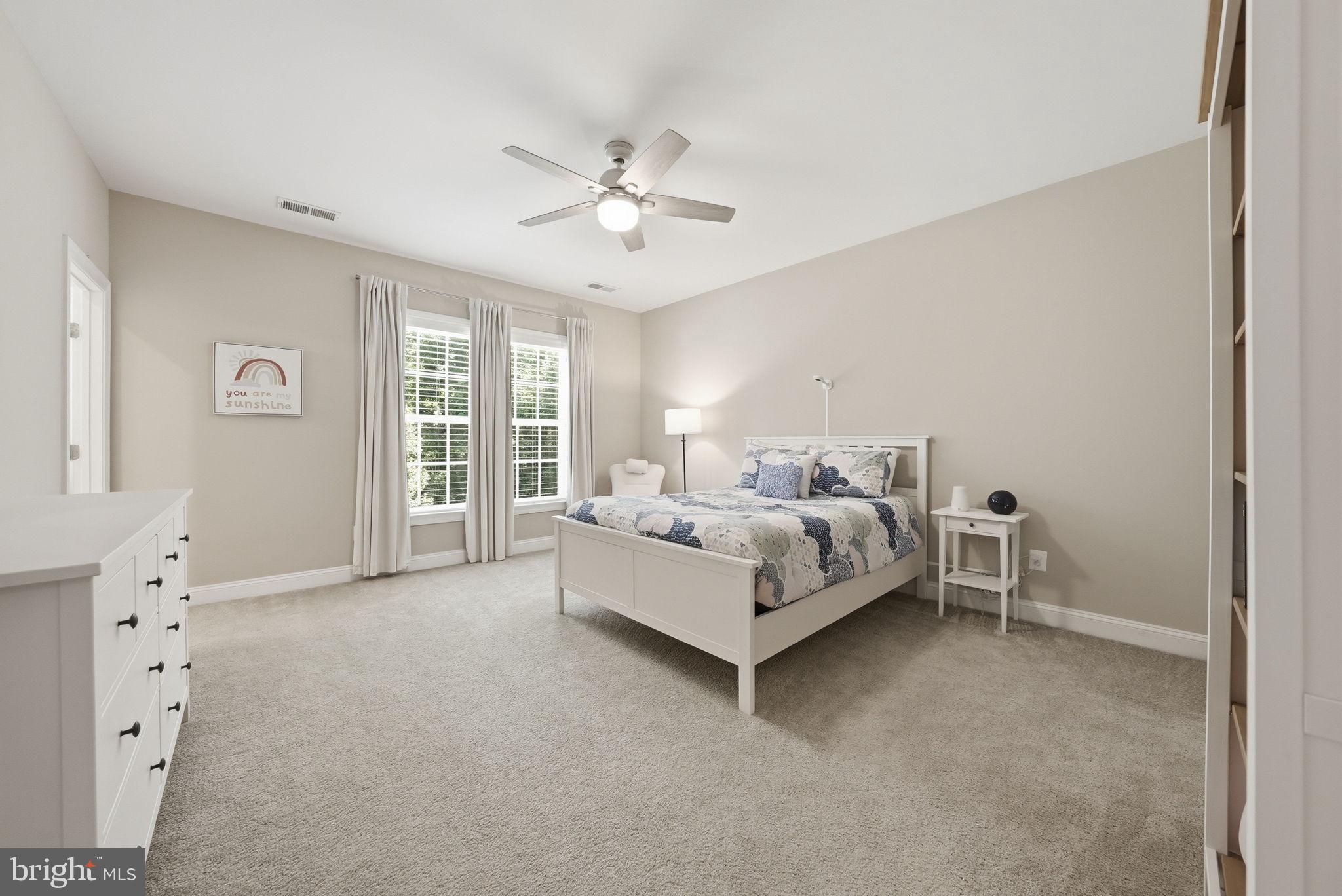 FAIRFAX ACRES - Residential