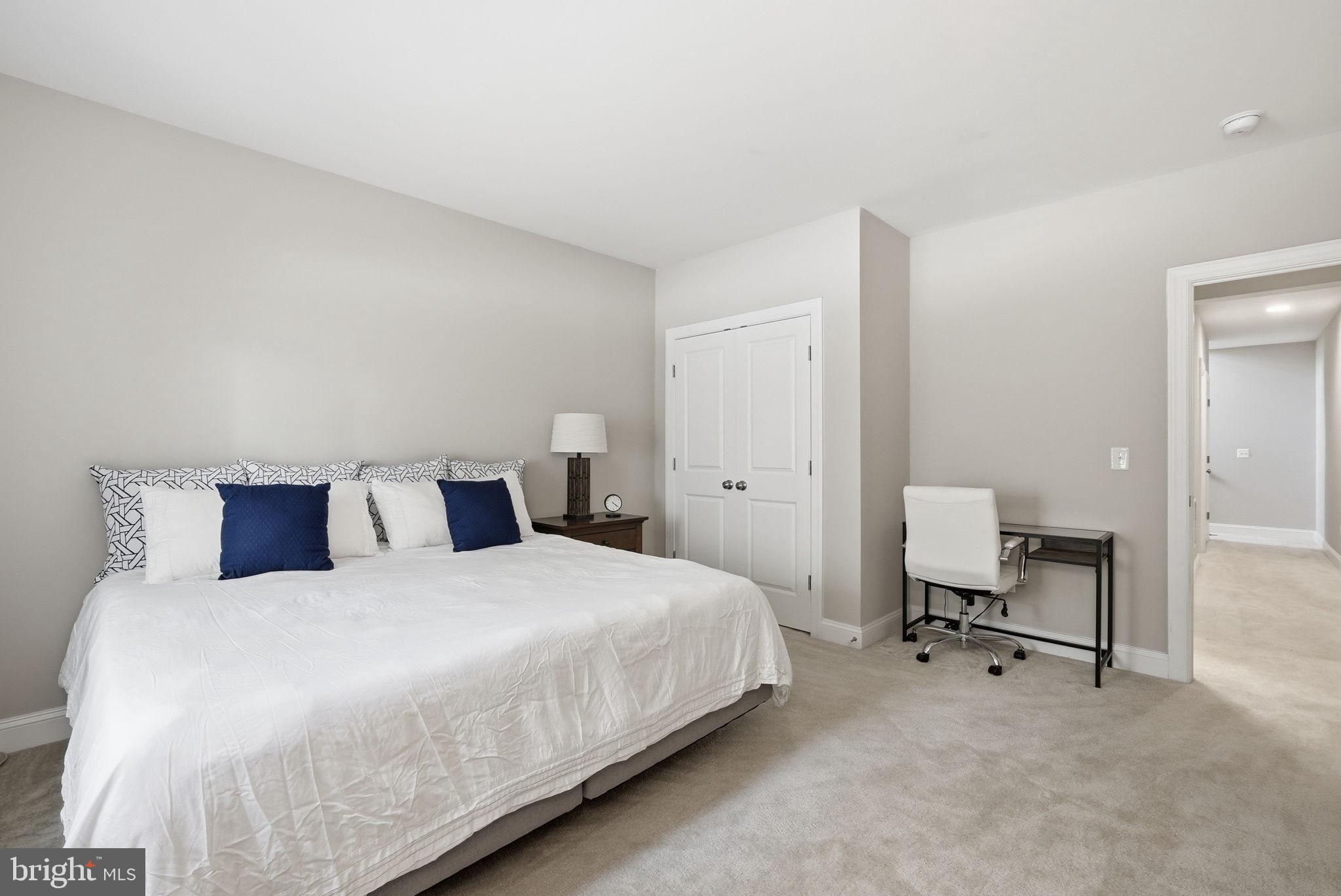 FAIRFAX ACRES - Residential
