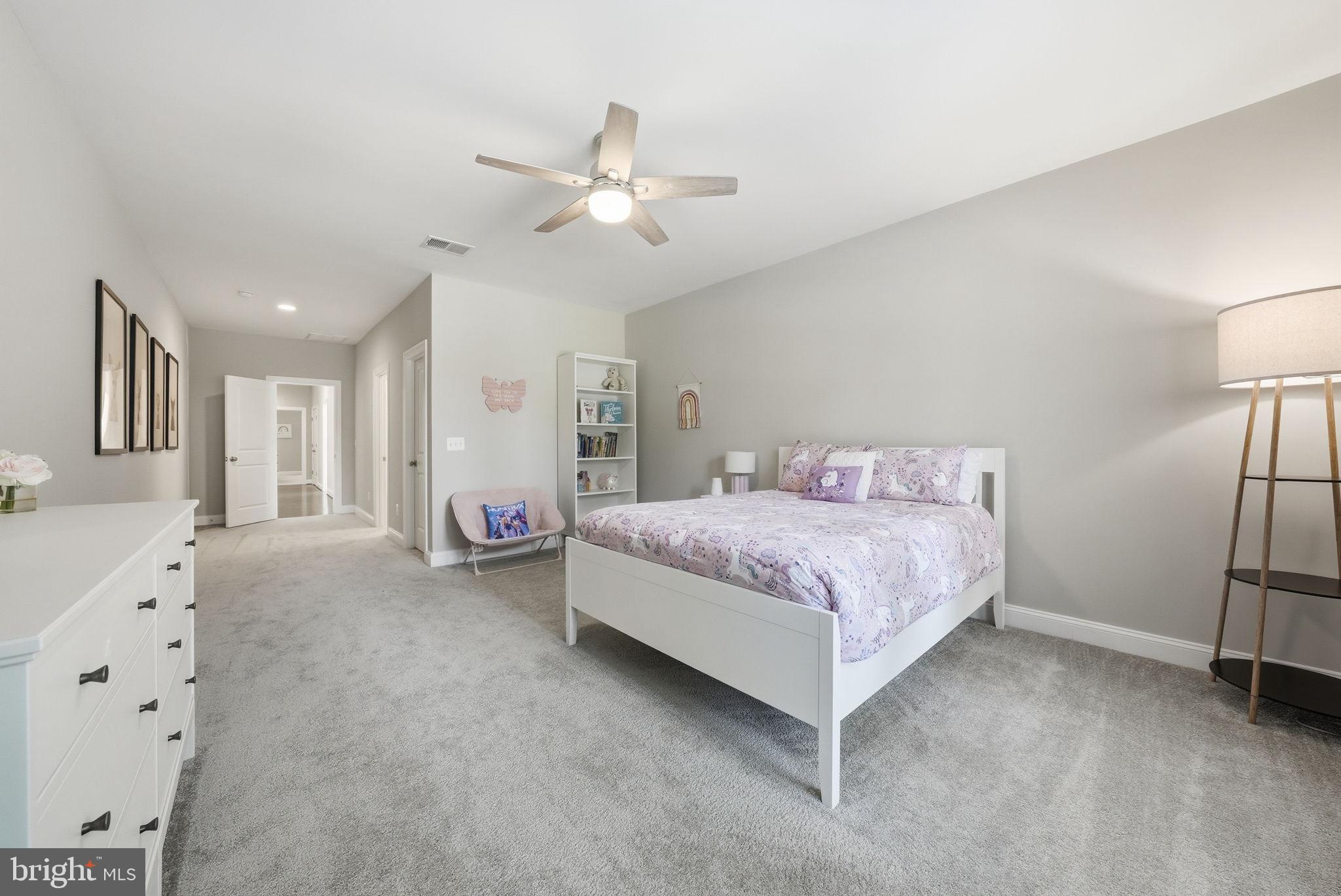 FAIRFAX ACRES - Residential