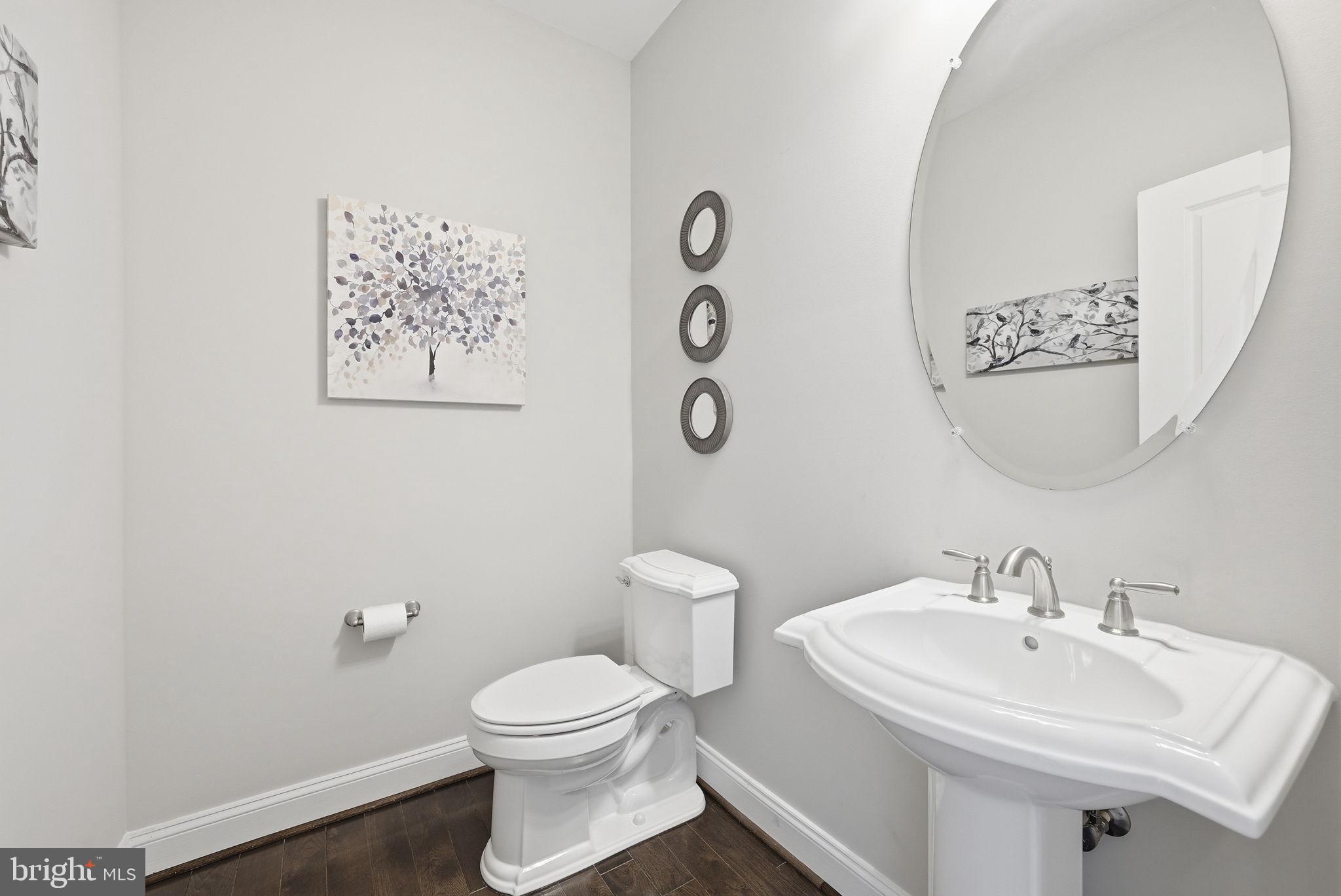 FAIRFAX ACRES - Residential
