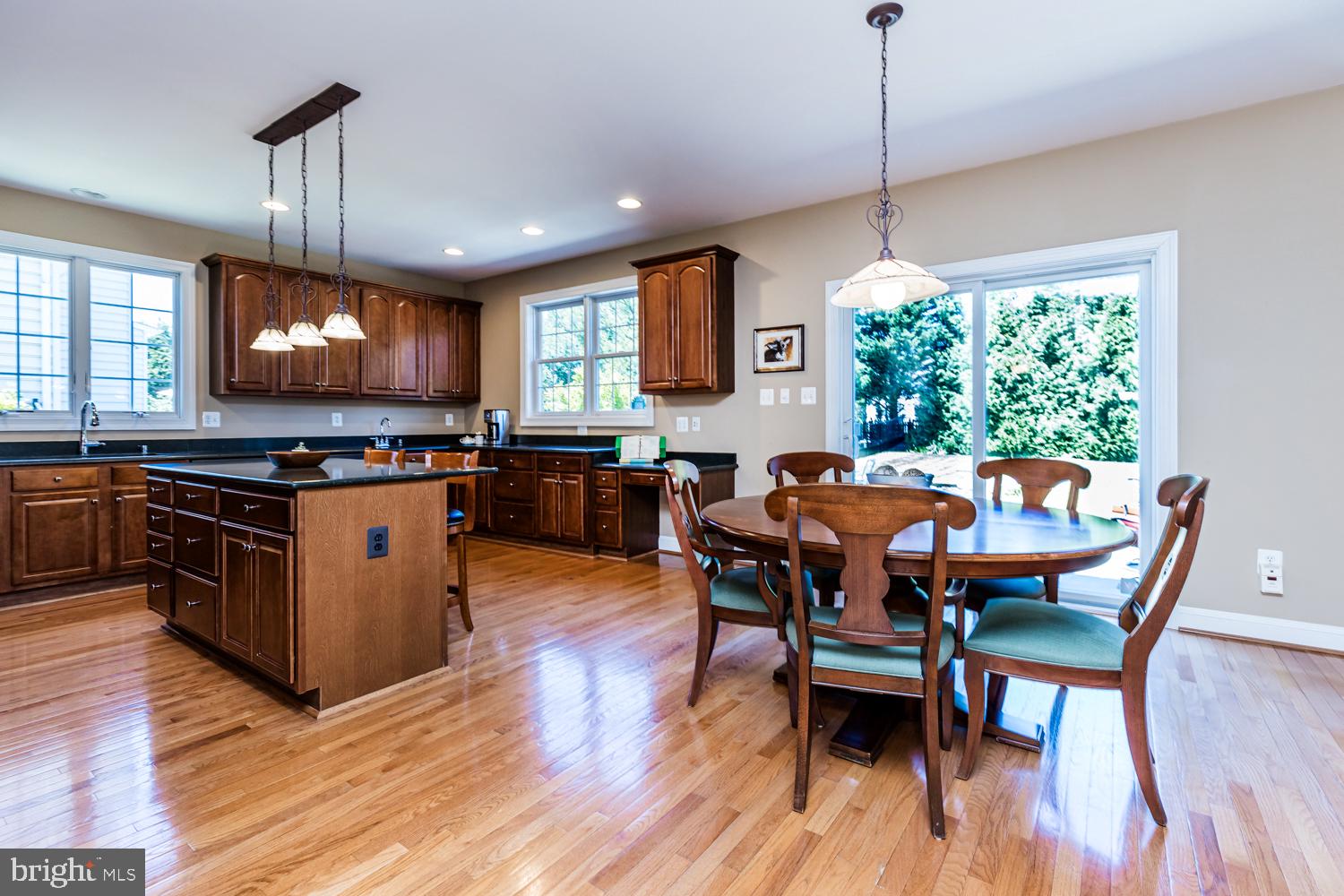 CARLEE MANOR - Residential
