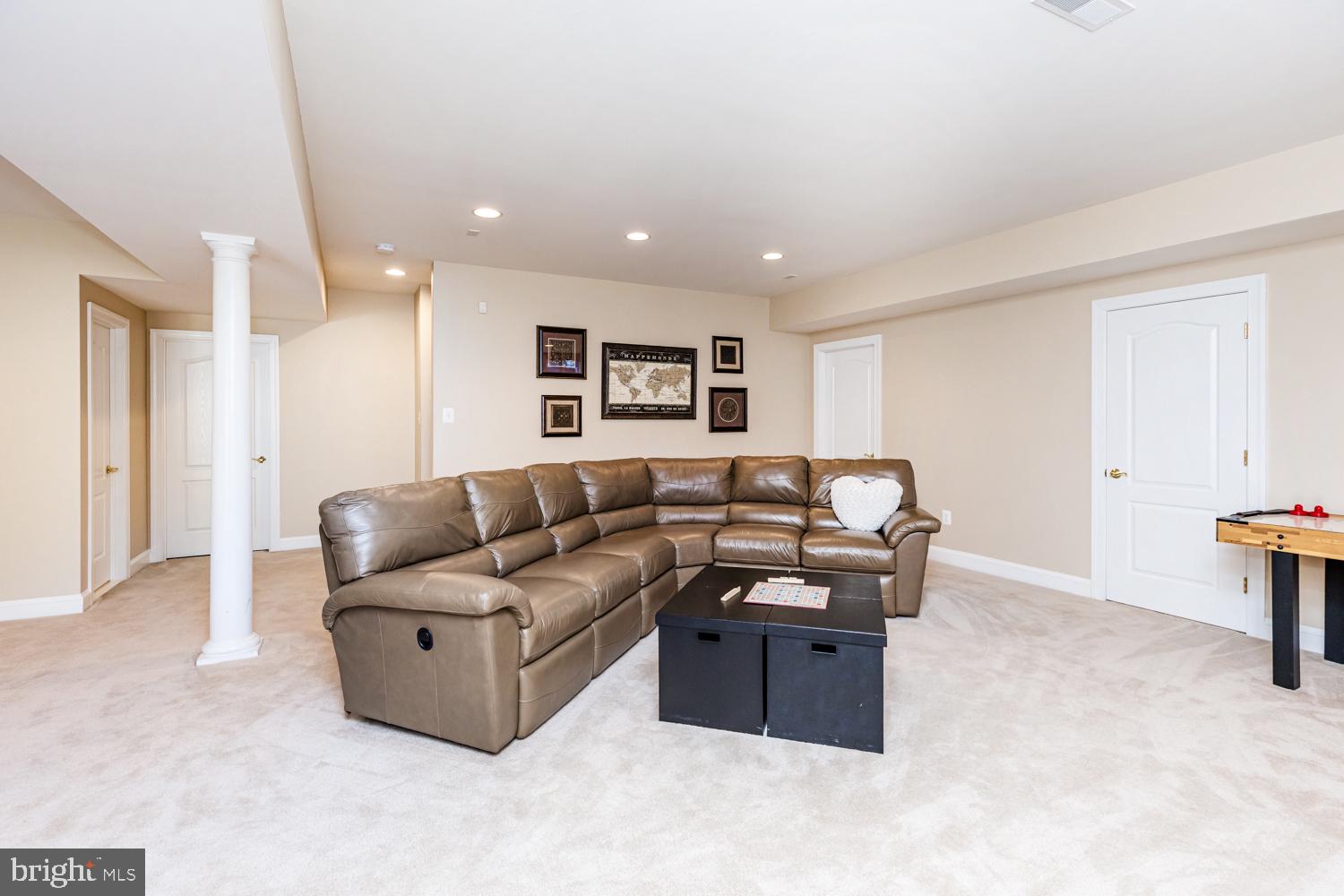 CARLEE MANOR - Residential