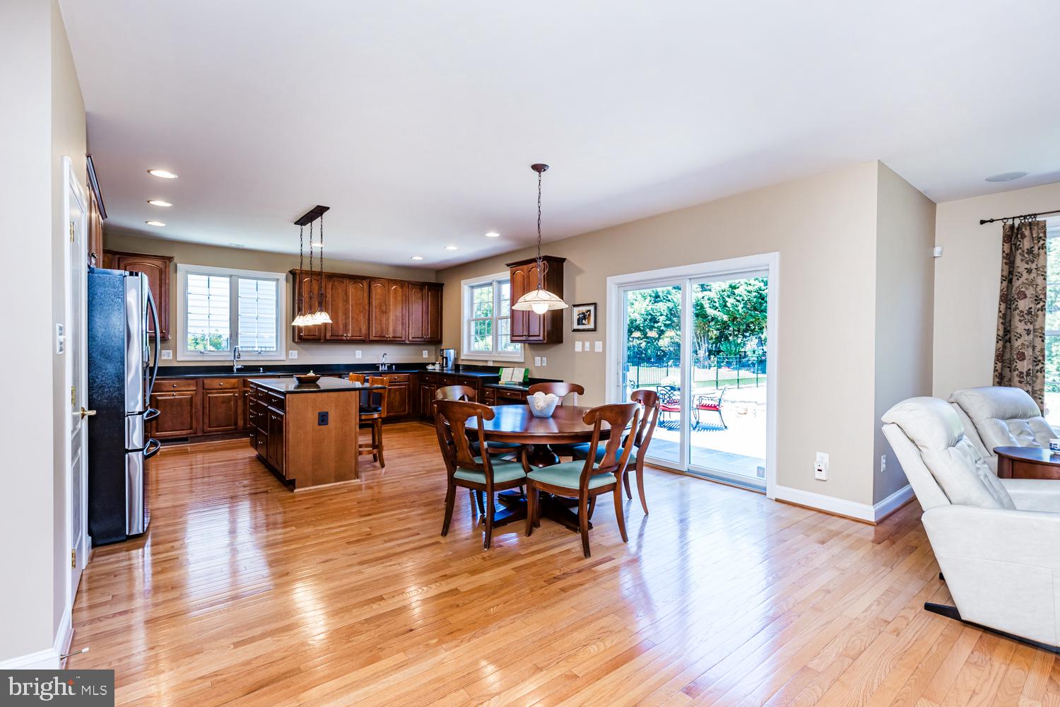 CARLEE MANOR - Residential