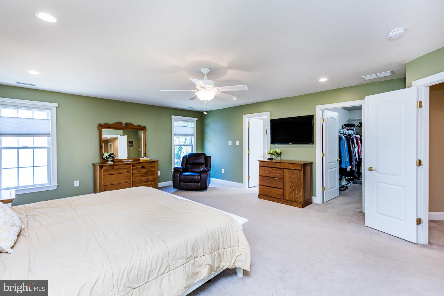 CARLEE MANOR - Residential