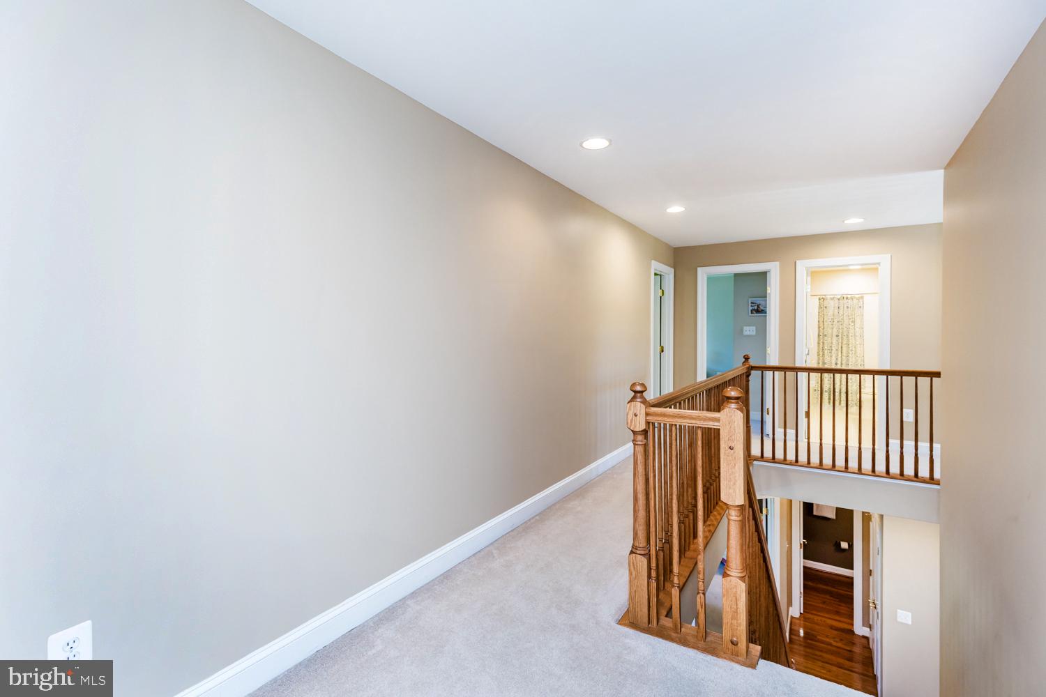 CARLEE MANOR - Residential
